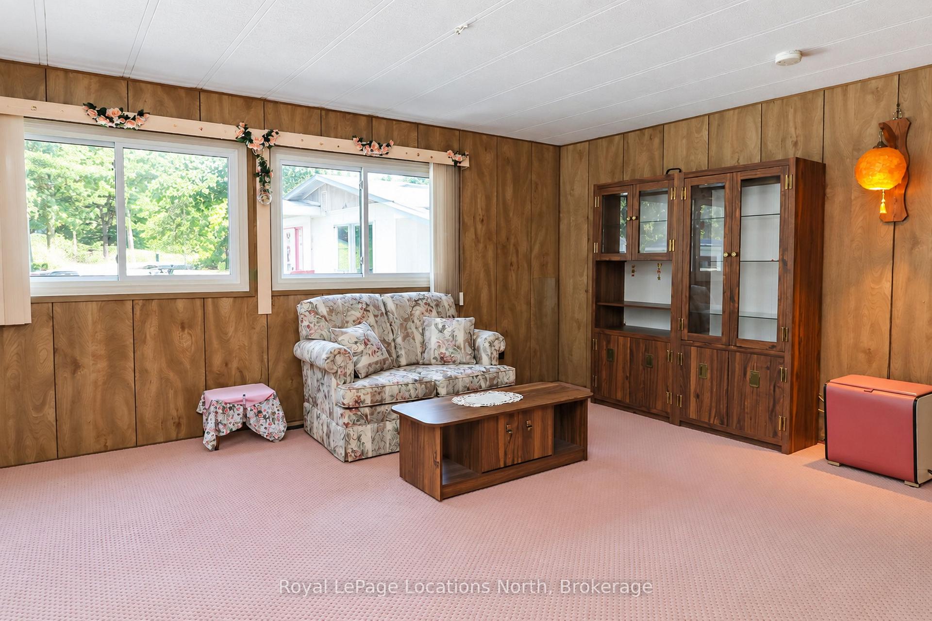 Photo 25 of 16 Sinclair Avenue S, Wasaga Beach — HOMEH