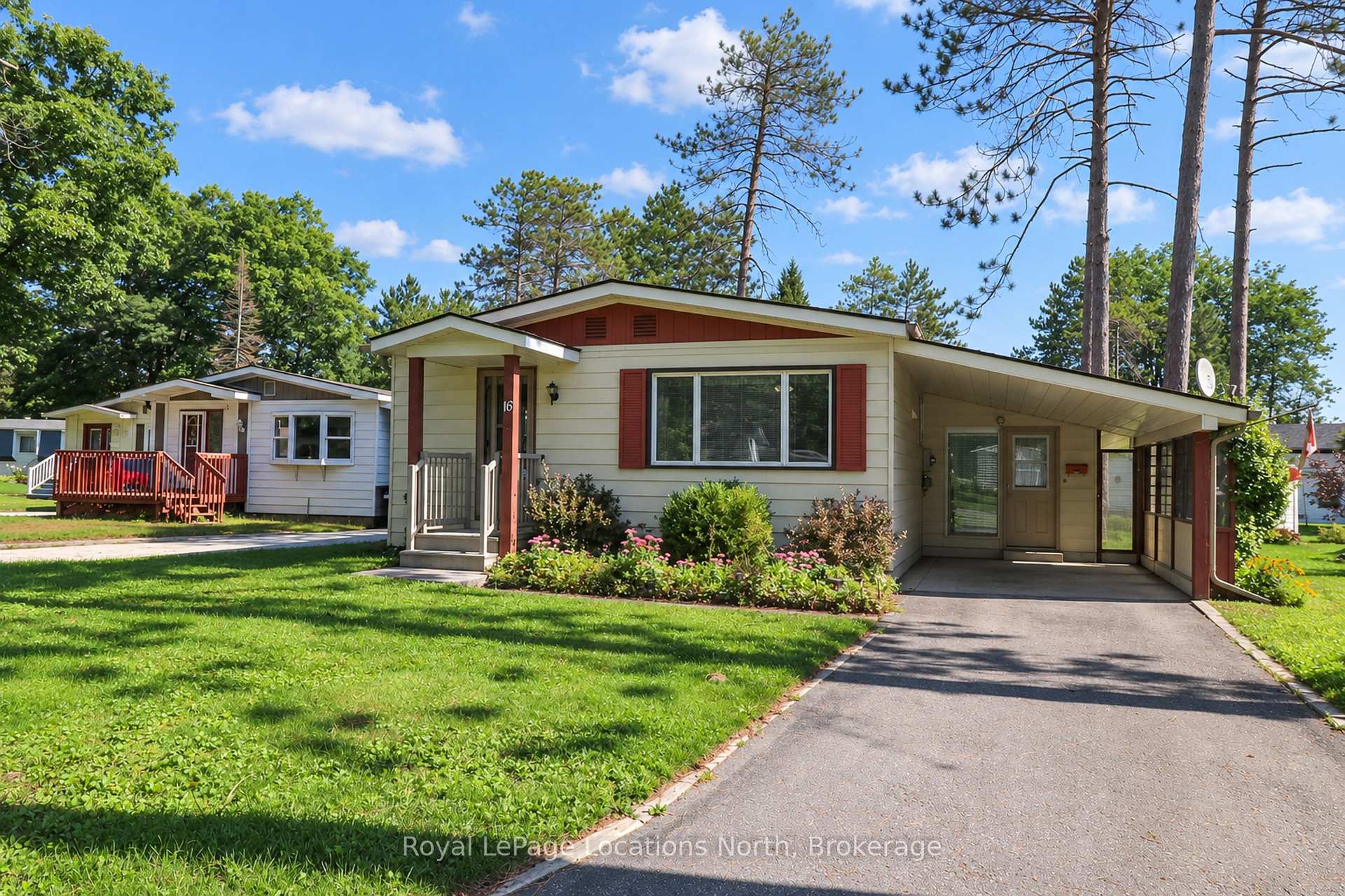 Photo 32 of 16 Sinclair Avenue S, Wasaga Beach — HOMEH