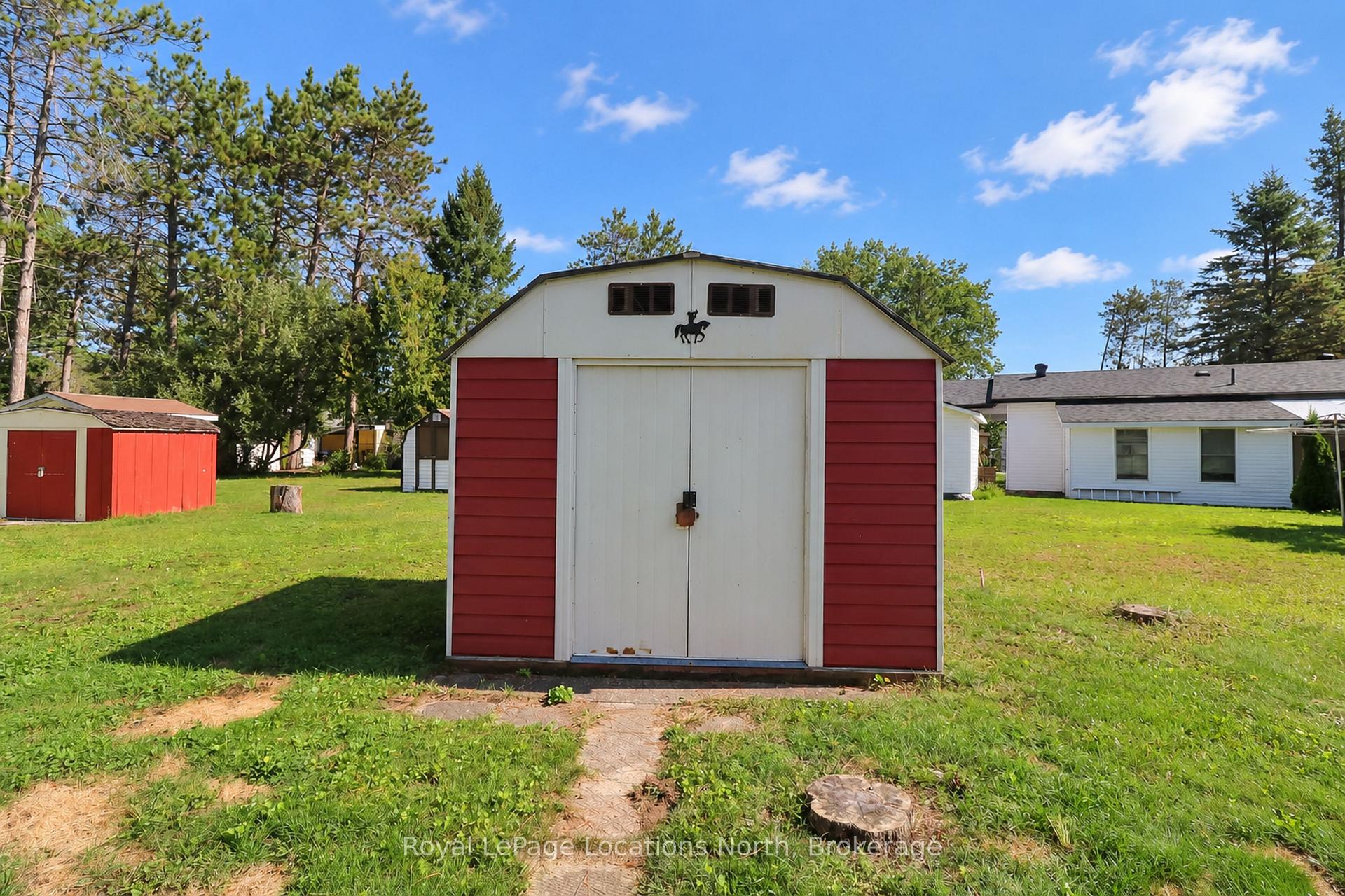 Photo 39 of 16 Sinclair Avenue S, Wasaga Beach — HOMEH