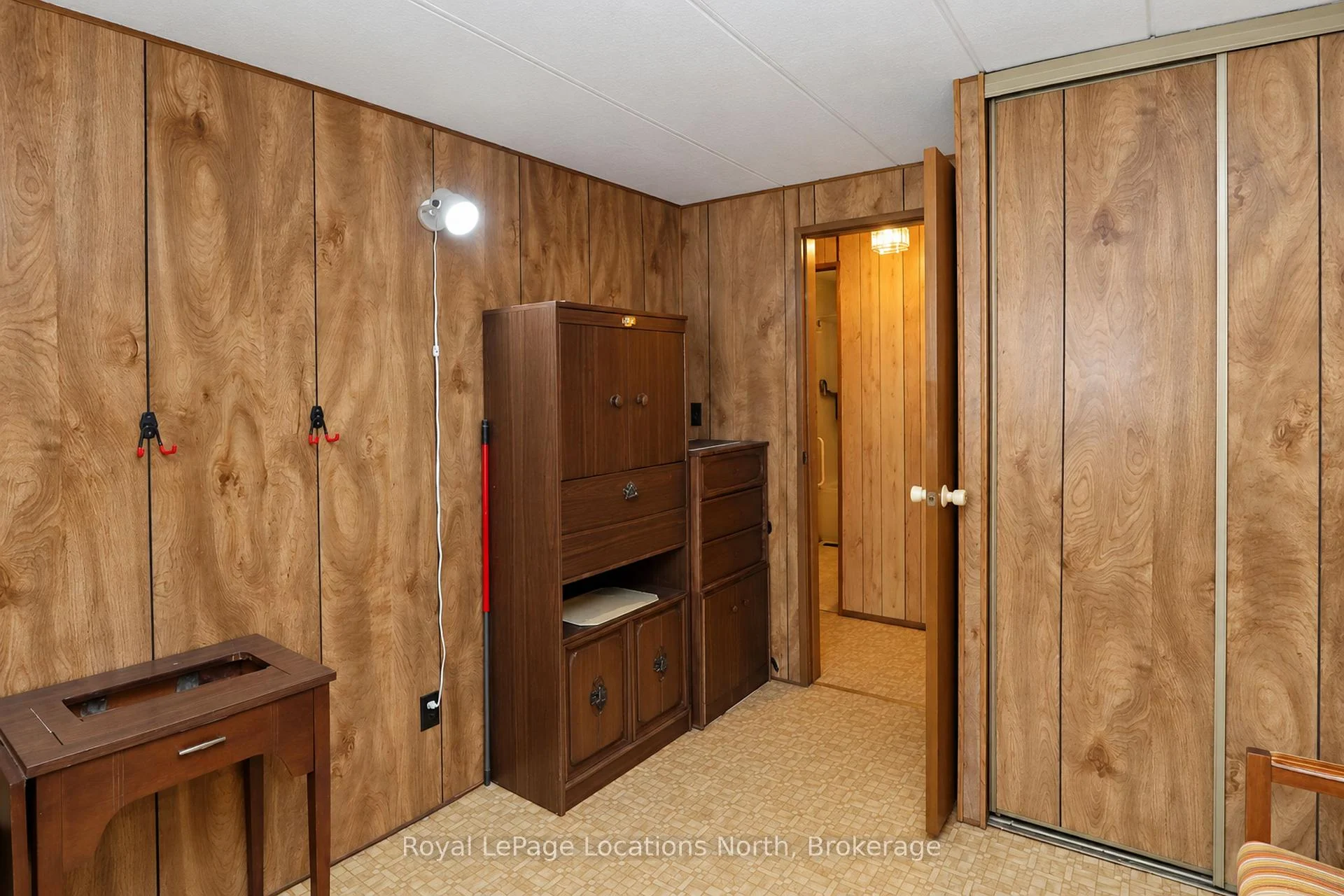 Photo 28 of 16 Sinclair Avenue S, Wasaga Beach — HOMEH