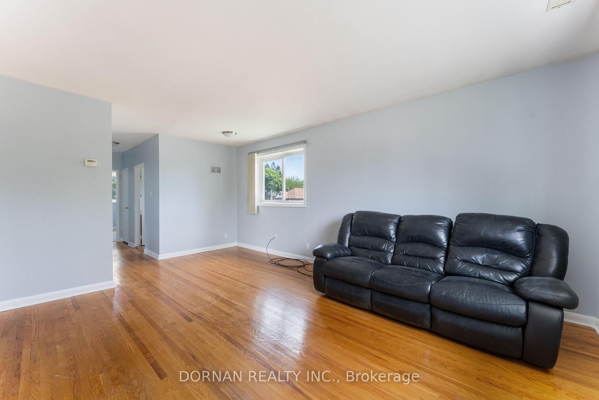 Photo 7 of Unit 3, 1061 Ravine Road, Oshawa, Lakeview — HOMEH