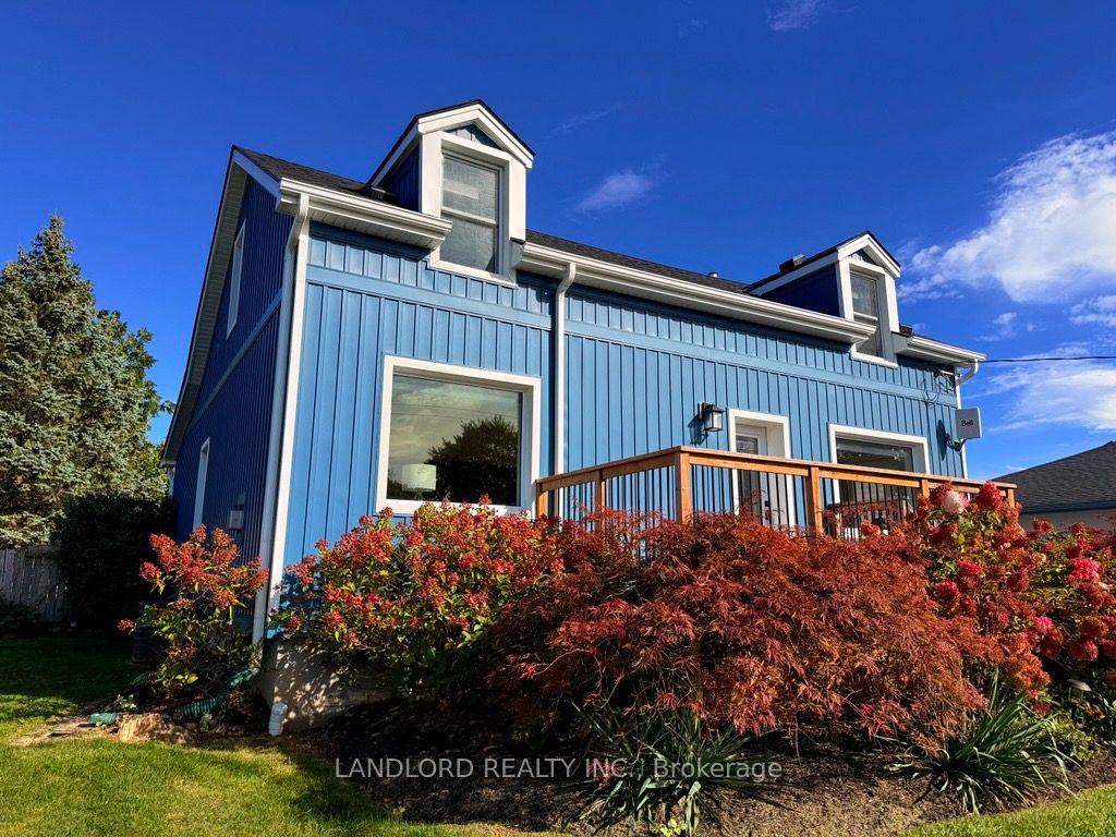 Photo 2 of 99 Fairview Avenue, St. Thomas — HOMEH