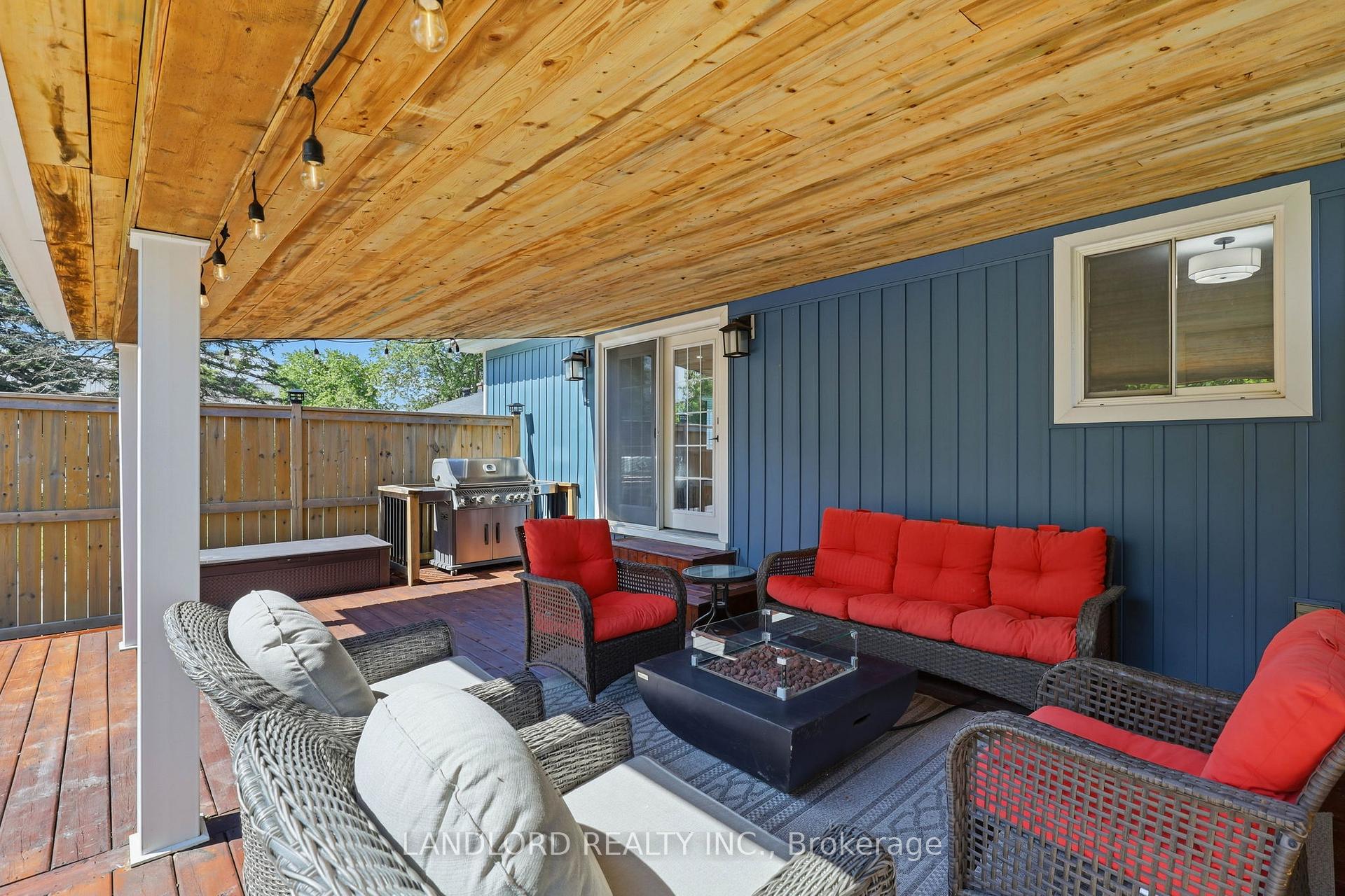 Photo 11 of 99 Fairview Avenue, St. Thomas — HOMEH