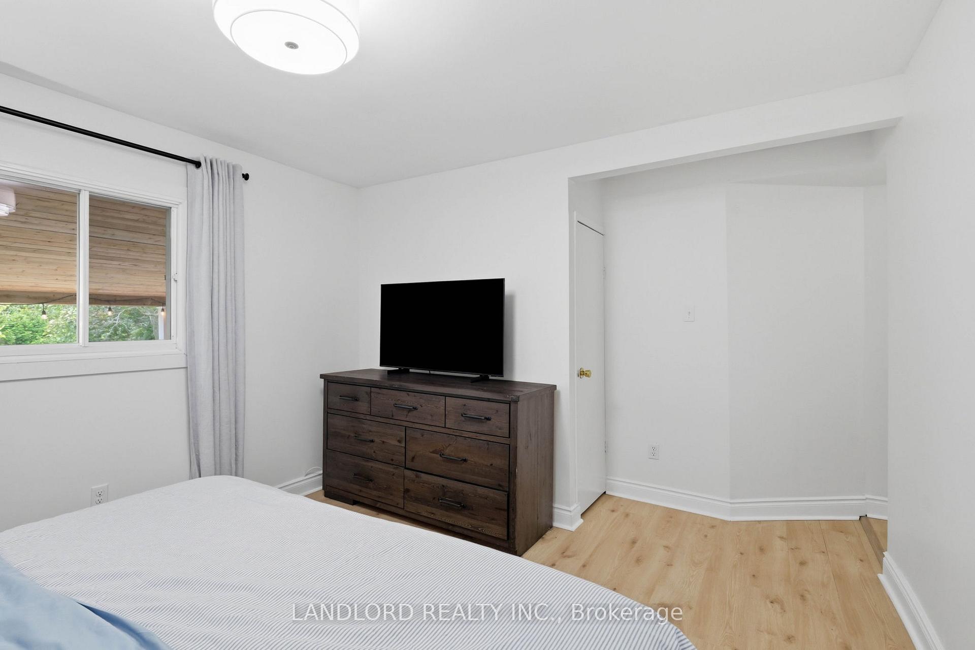 Photo 33 of 99 Fairview Avenue, St. Thomas — HOMEH