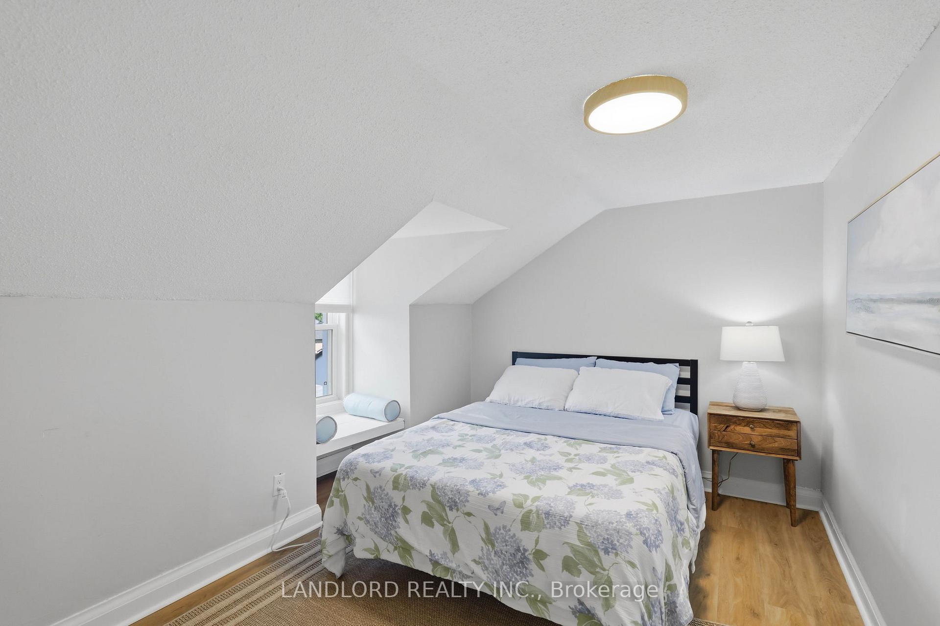 Photo 37 of 99 Fairview Avenue, St. Thomas — HOMEH