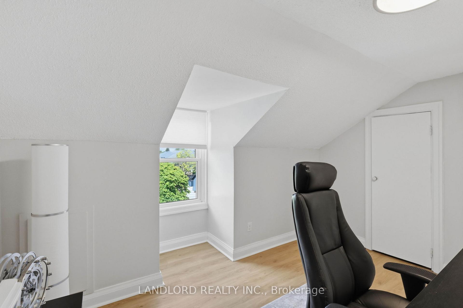 Photo 41 of 99 Fairview Avenue, St. Thomas — HOMEH