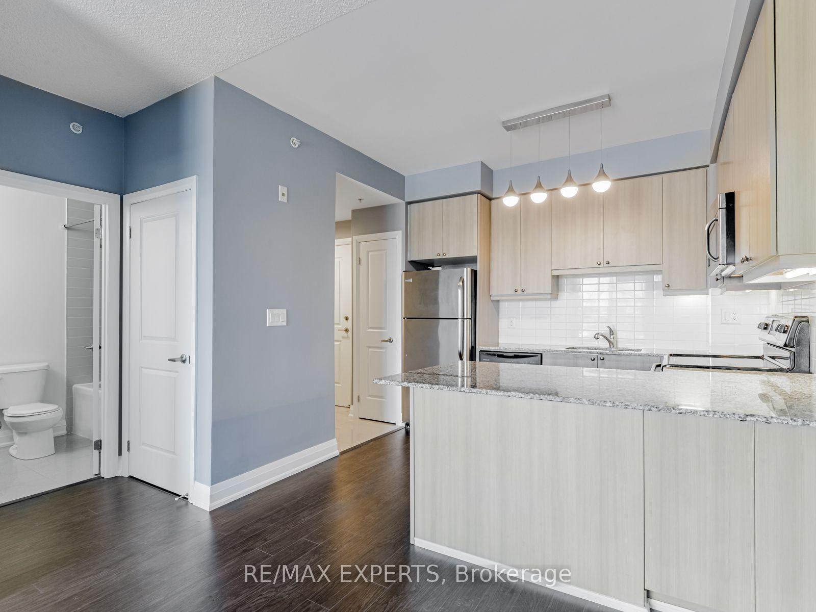 Photo 11 of Unit 204, 12 Woodstream Boulevard, Vaughan, Vaughan Grove — HOMEH