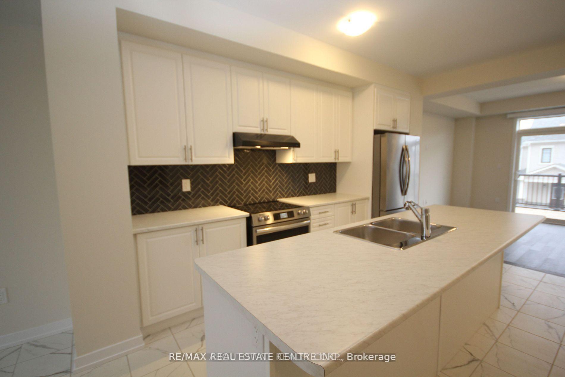 Photo 3 of 111 melody Avenue, Thorold, Hurricane/Merrittville — HOMEH