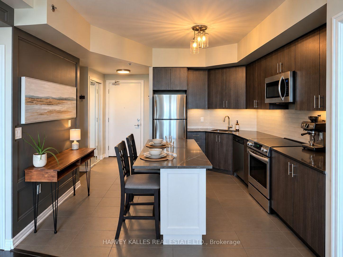 Photo 5 of Unit 810, 560 North Service Road, Grimsby, Grimsby Beach — HOMEH