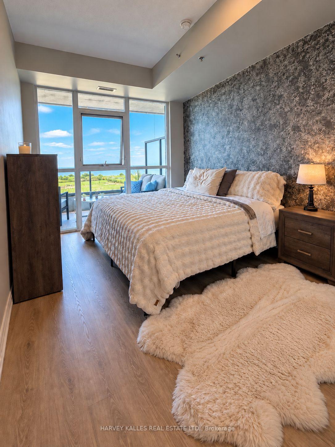 Photo 18 of Unit 810, 560 North Service Road, Grimsby, Grimsby Beach — HOMEH