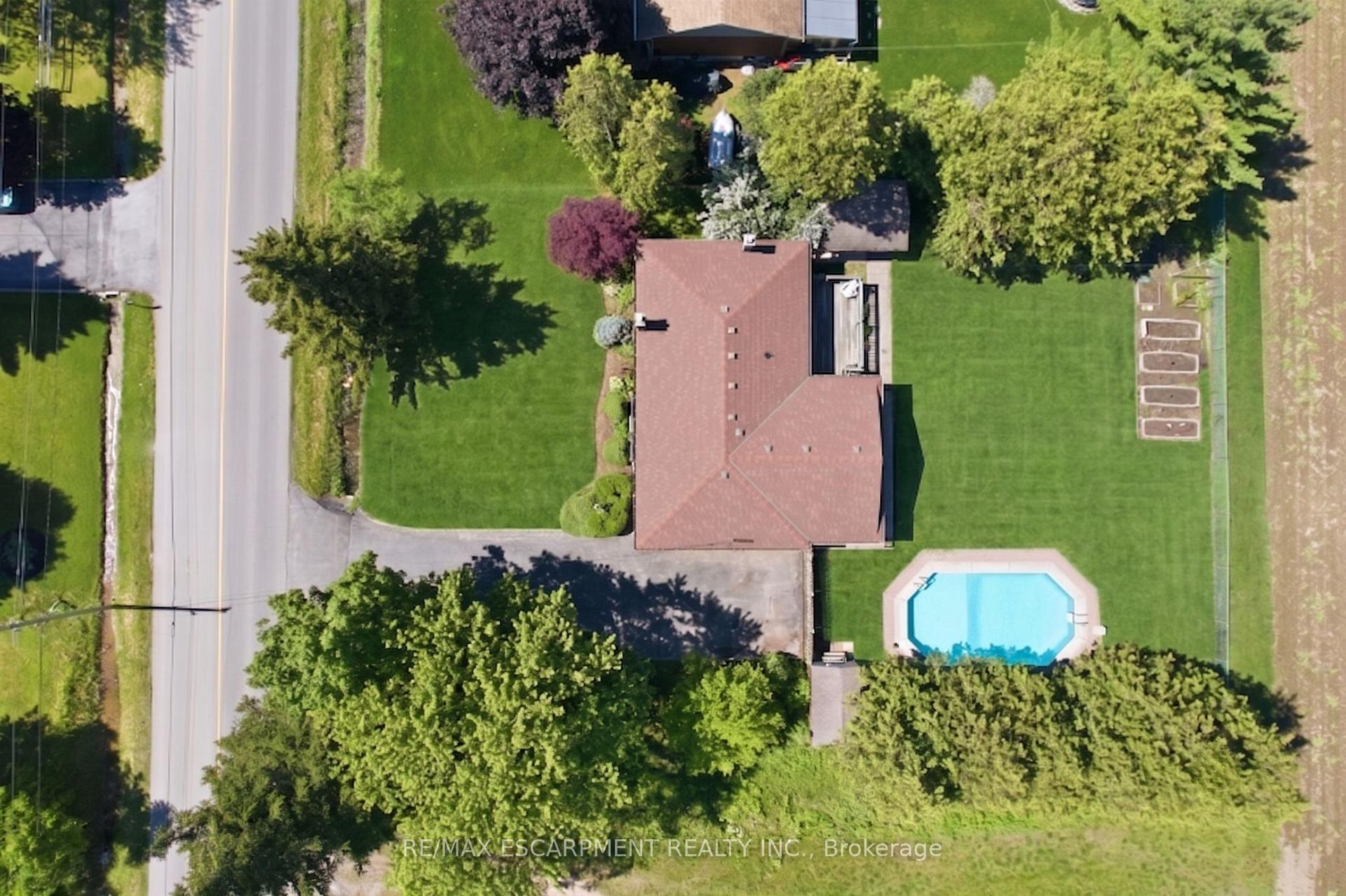 Photo 1 of 610 Miles Road, Hamilton, Rural Glanbrook — HOMEH