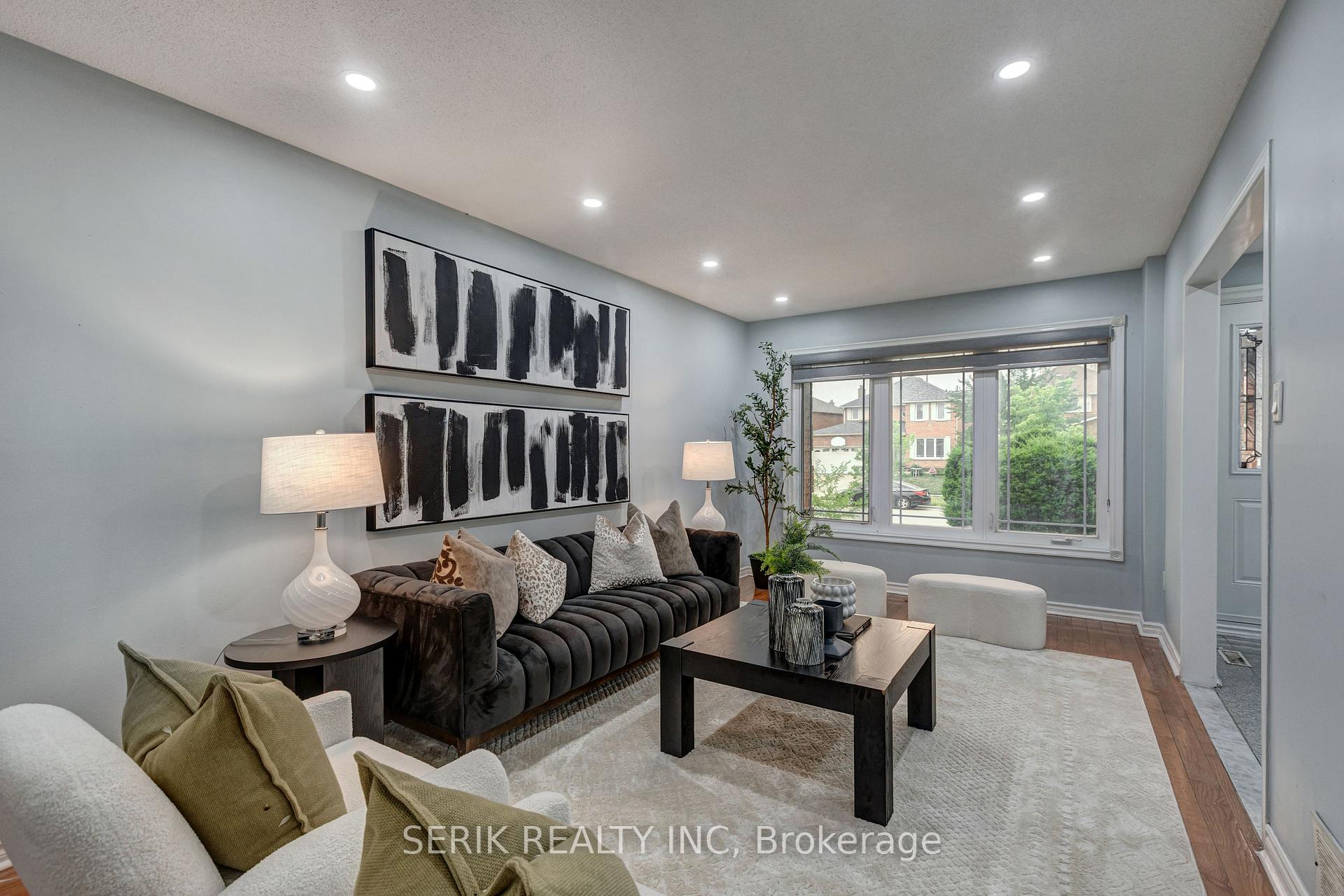 Photo 3 of 110 Havelock Drive, Brampton, Fletcher's Creek South — HOMEH