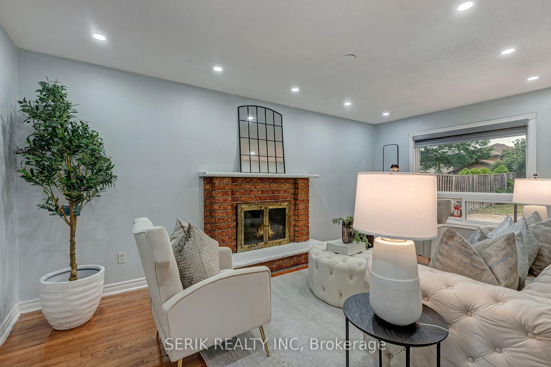 Photo 12 of 110 Havelock Drive, Brampton, Fletcher's Creek South — HOMEH