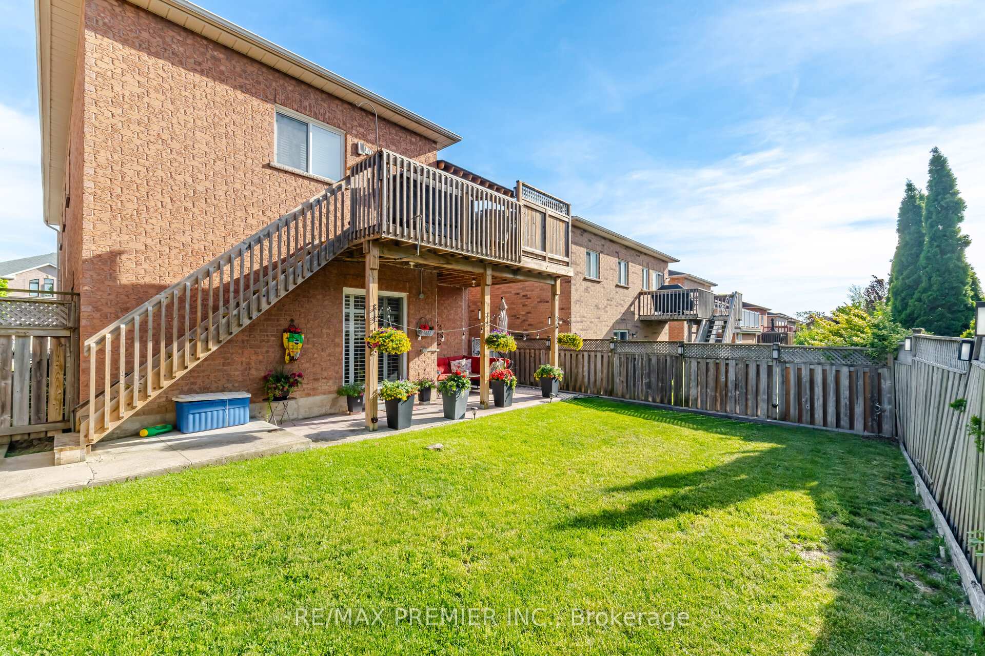 Photo 35 of 137 Blackthorn Drive, Vaughan, Maple — HOMEH