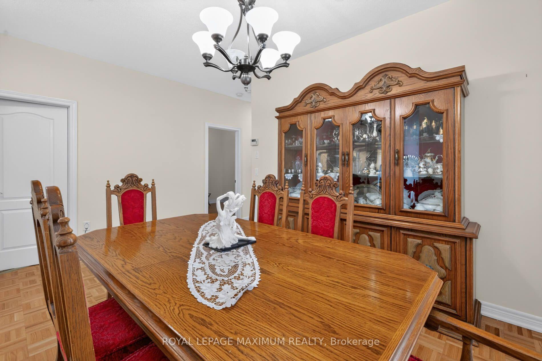 Photo 9 of 62 Diploma Avenue, Vaughan, Sonoma Heights — HOMEH