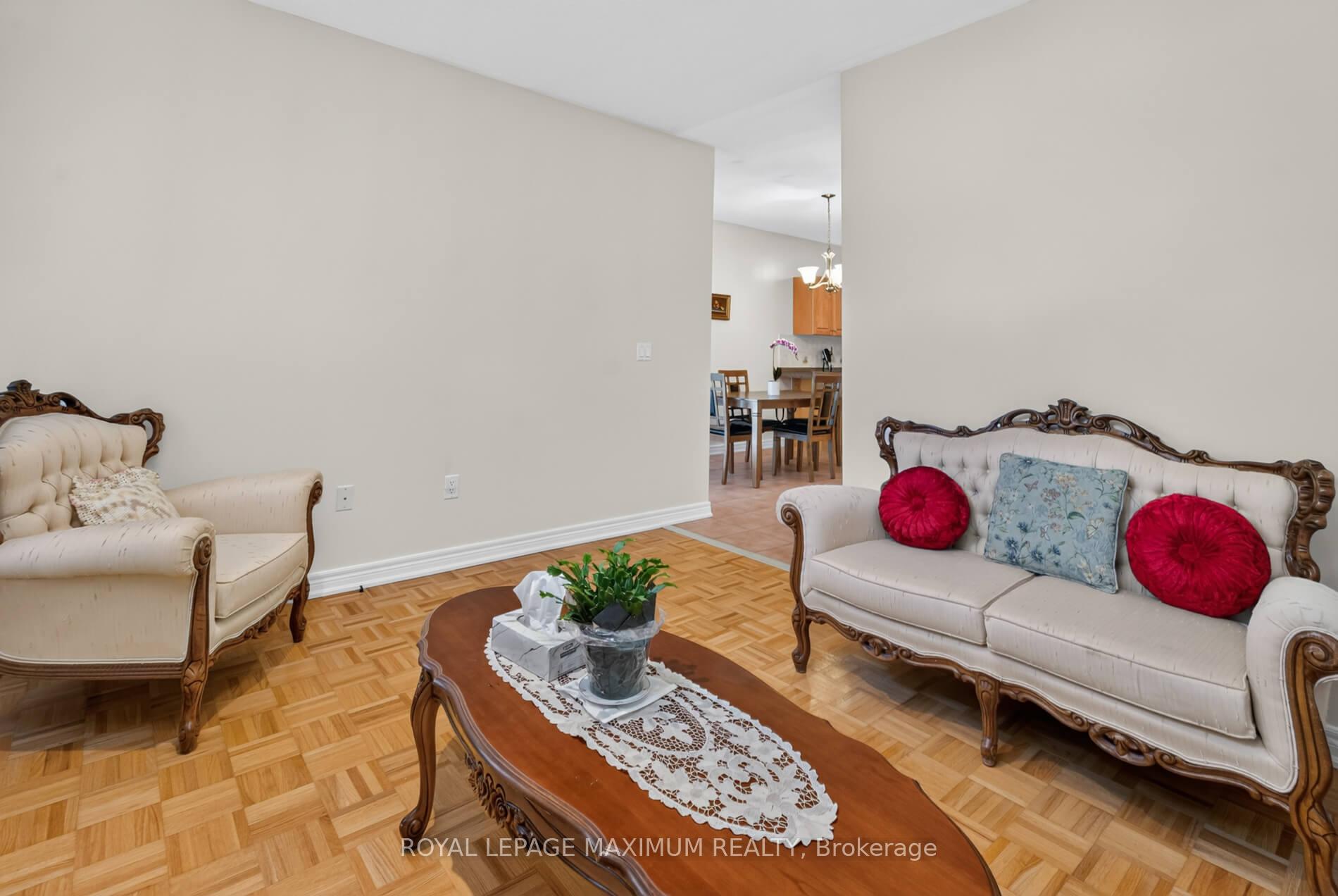 Photo 19 of 62 Diploma Avenue, Vaughan, Sonoma Heights — HOMEH