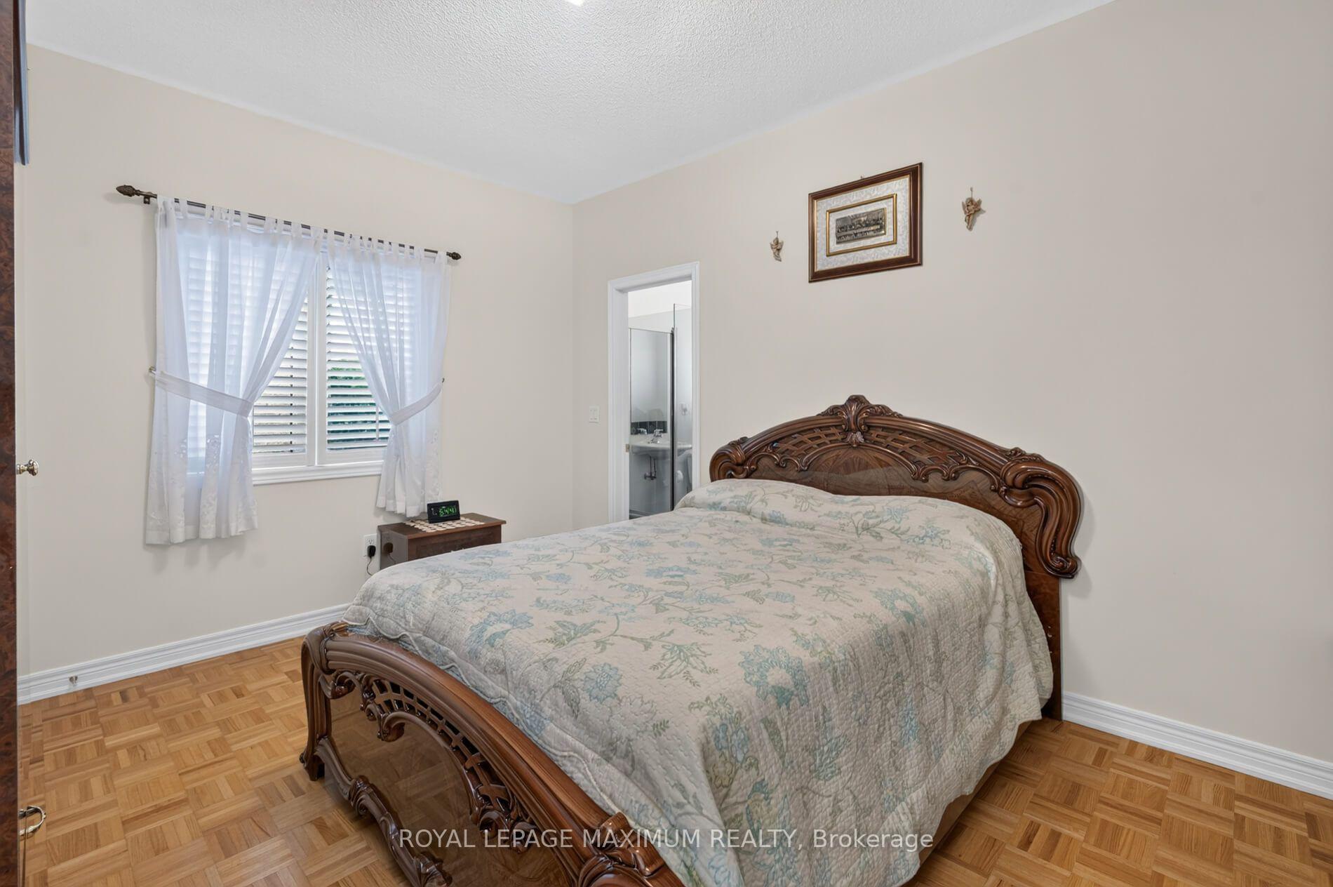 Photo 21 of 62 Diploma Avenue, Vaughan, Sonoma Heights — HOMEH