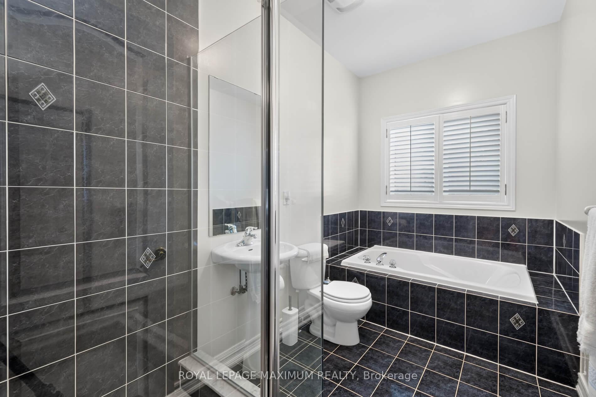 Photo 24 of 62 Diploma Avenue, Vaughan, Sonoma Heights — HOMEH