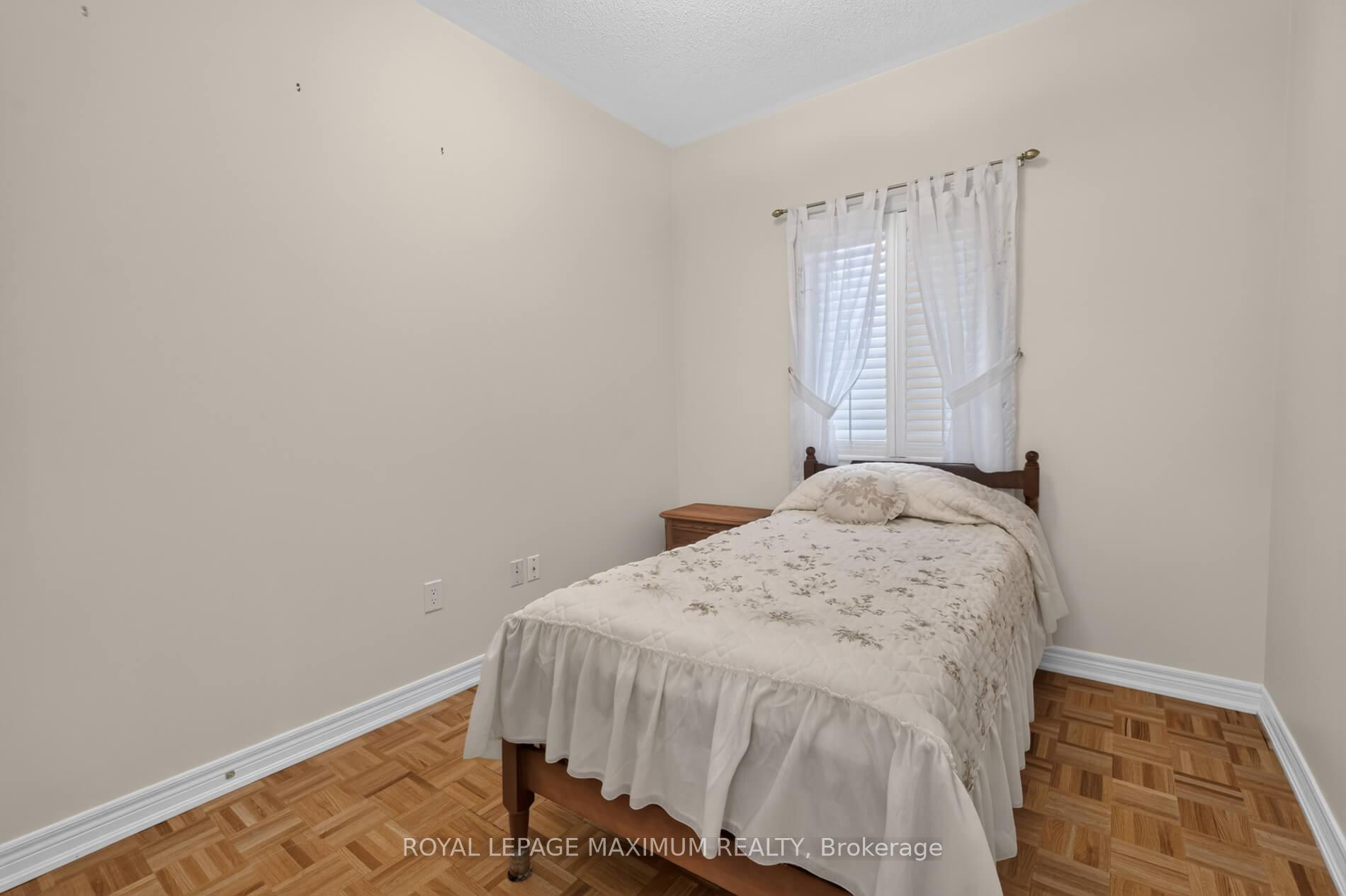 Photo 25 of 62 Diploma Avenue, Vaughan, Sonoma Heights — HOMEH