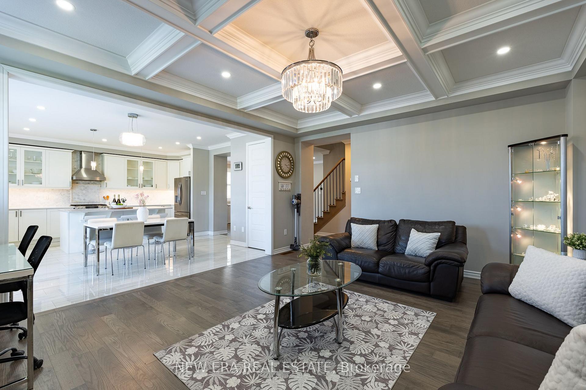 Photo 8 of 455 Equestrian Way, Cambridge, Silver Heights — HOMEH