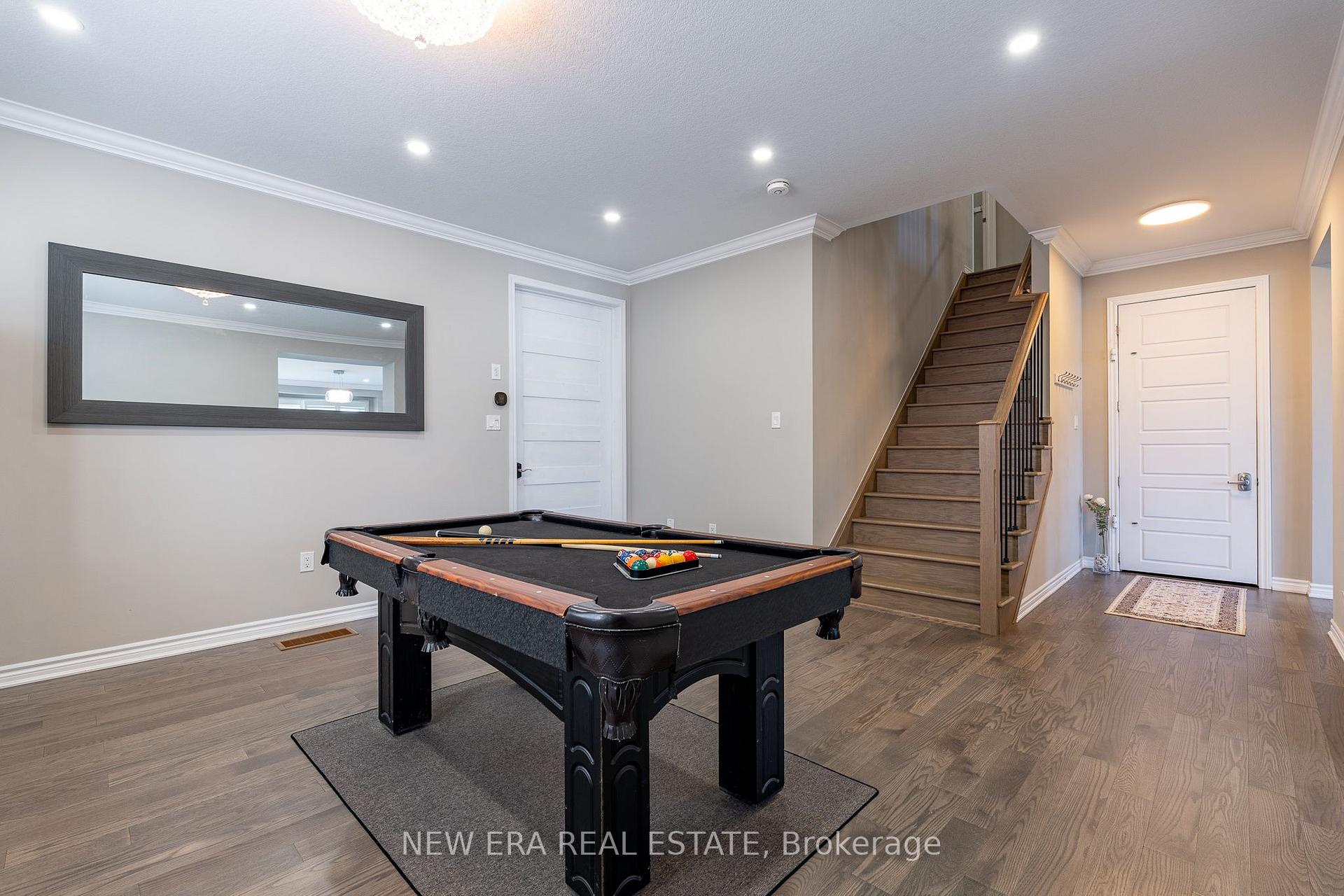 Photo 18 of 455 Equestrian Way, Cambridge, Silver Heights — HOMEH