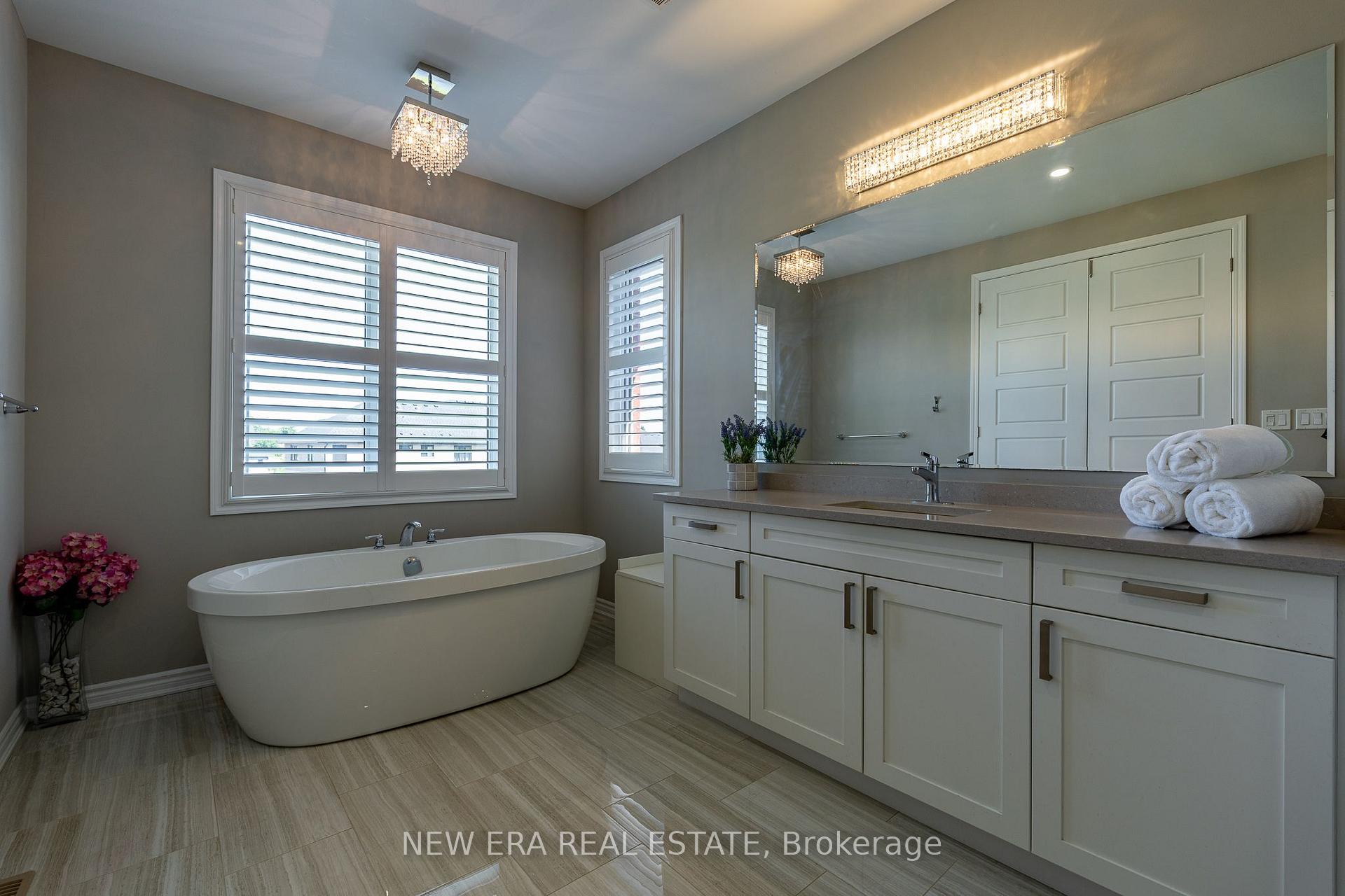 Photo 33 of 455 Equestrian Way, Cambridge, Silver Heights — HOMEH