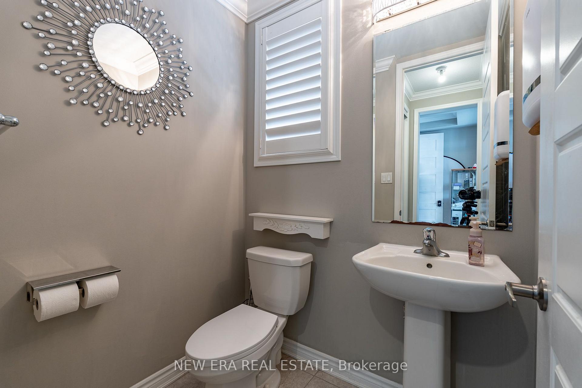Photo 37 of 455 Equestrian Way, Cambridge, Silver Heights — HOMEH