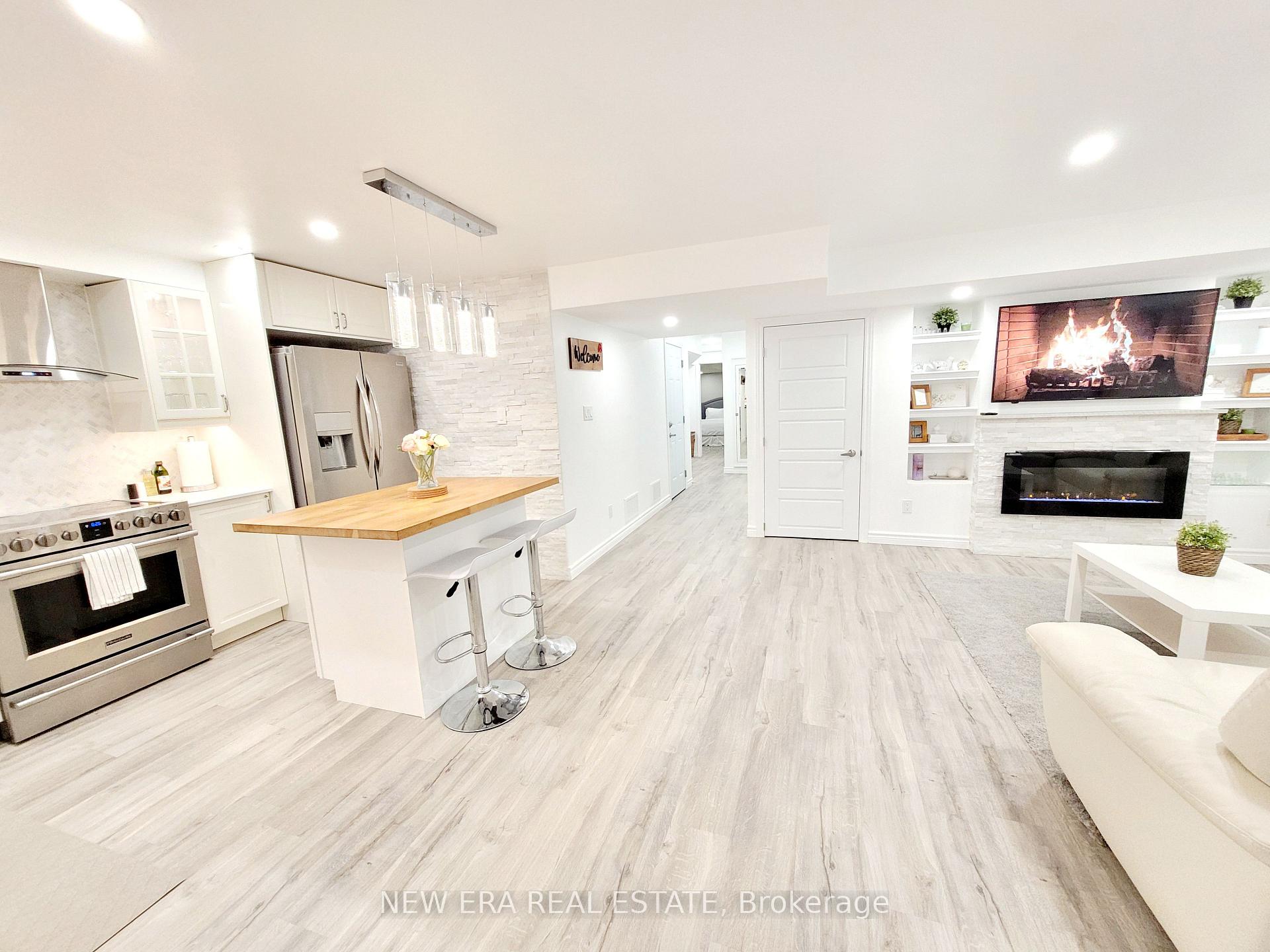 Photo 42 of 455 Equestrian Way, Cambridge, Silver Heights — HOMEH