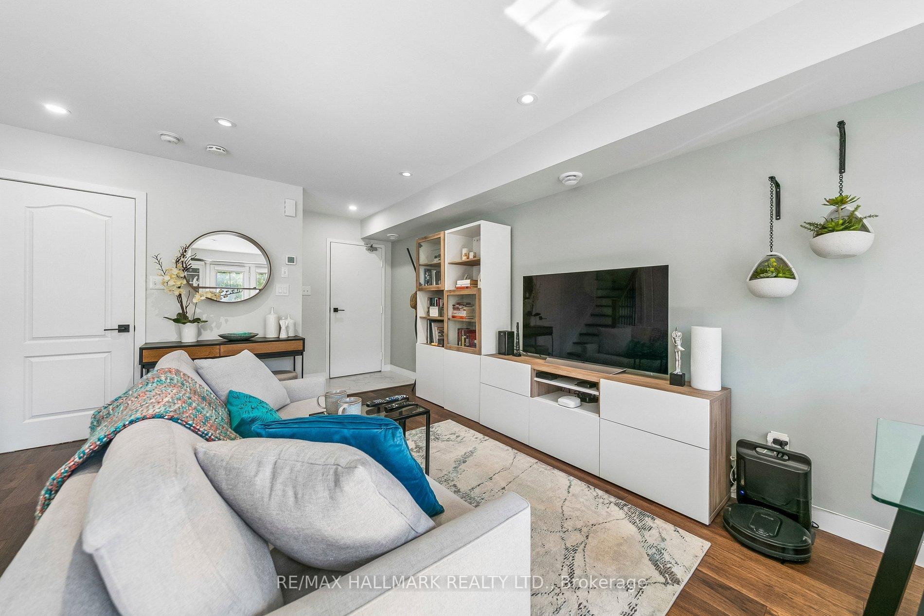 Photo 8 of Unit 5, 19 Hays Boulevard, Oakville, River Oaks — HOMEH