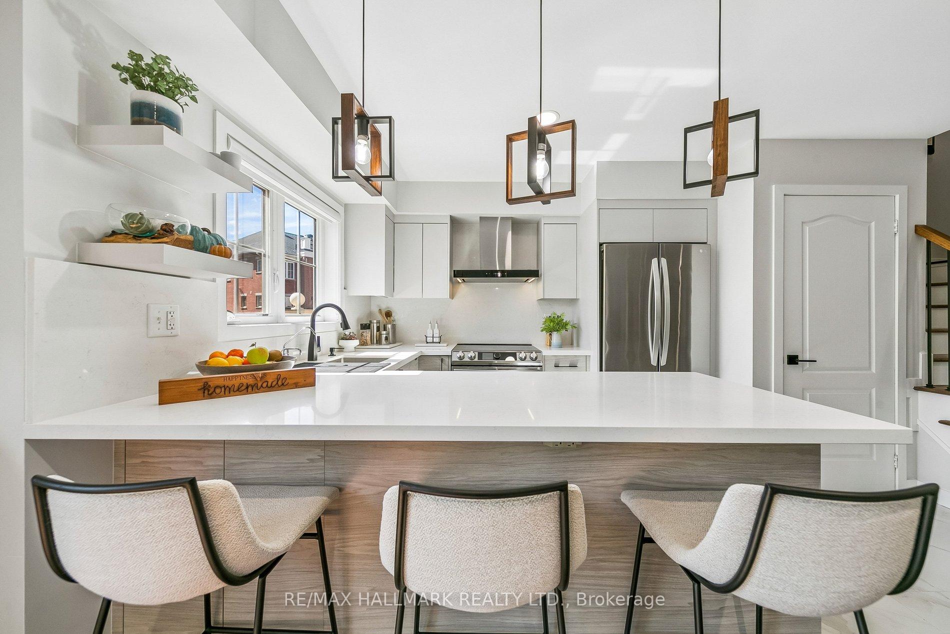 Photo 11 of Unit 5, 19 Hays Boulevard, Oakville, River Oaks — HOMEH