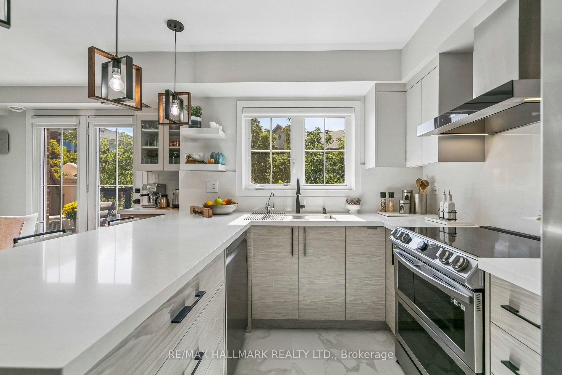 Photo 14 of Unit 5, 19 Hays Boulevard, Oakville, River Oaks — HOMEH