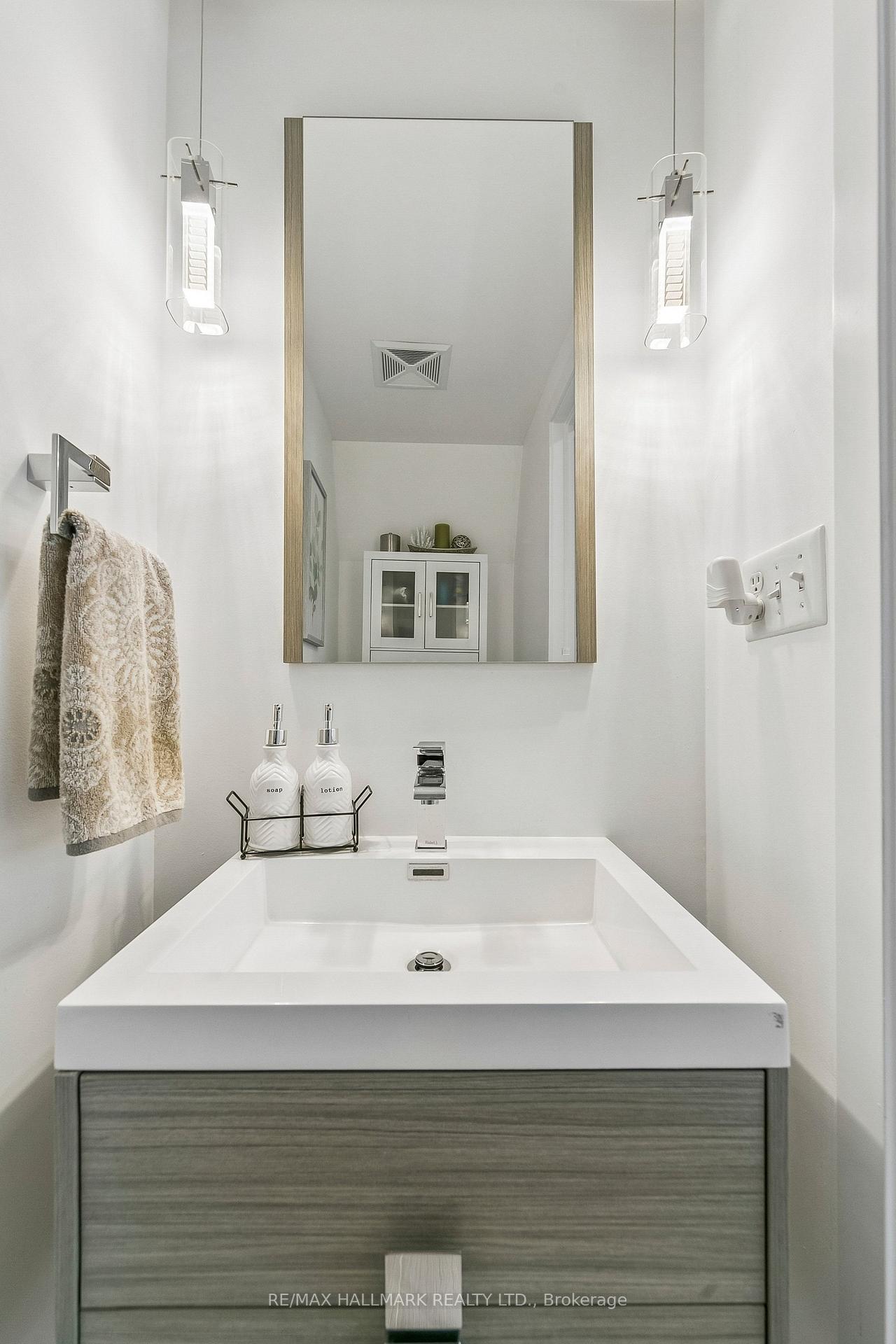 Photo 22 of Unit 5, 19 Hays Boulevard, Oakville, River Oaks — HOMEH