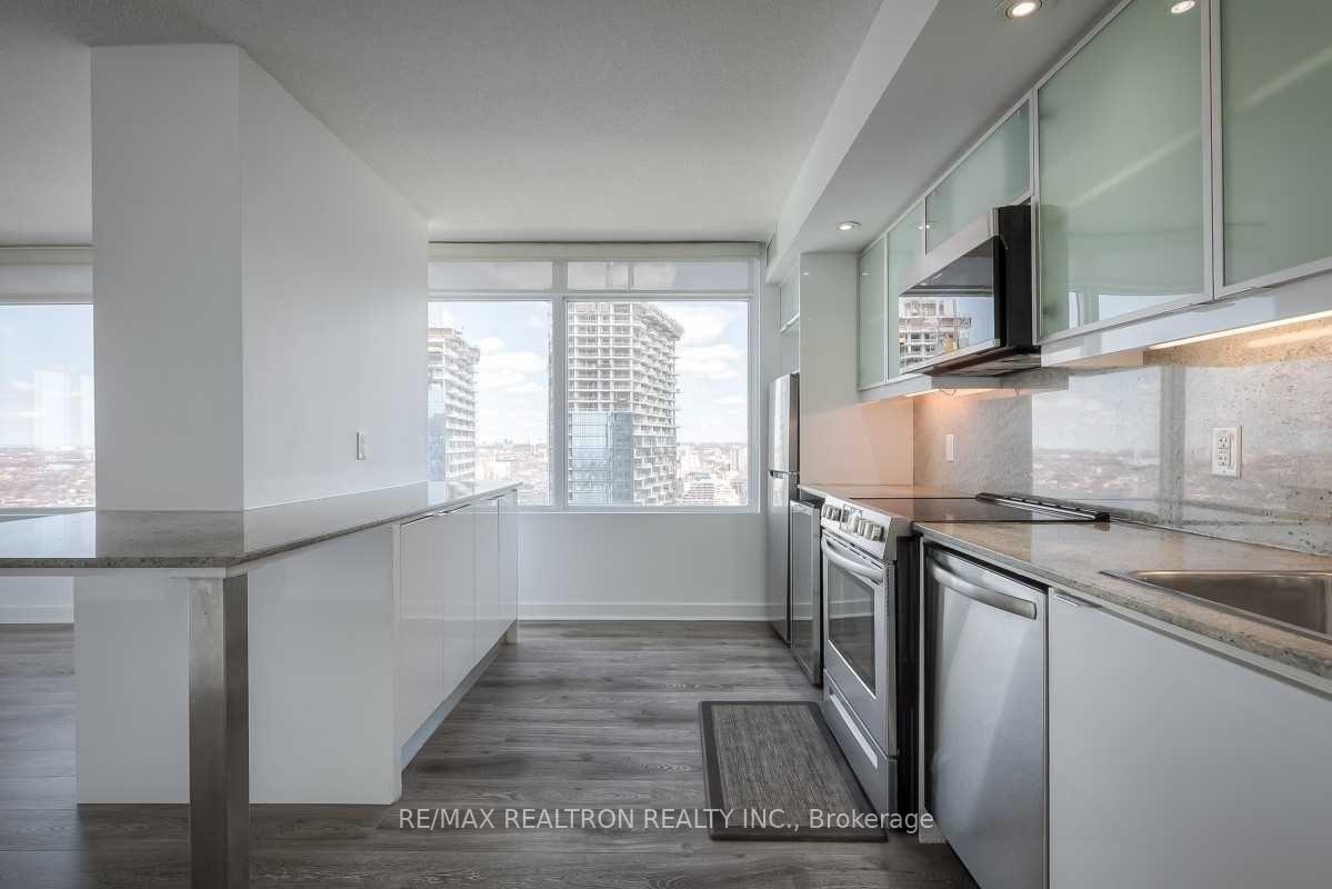 Photo 10 of Unit 4310, 25 Telegram Mews, Toronto, Waterfront Communities — HOMEH