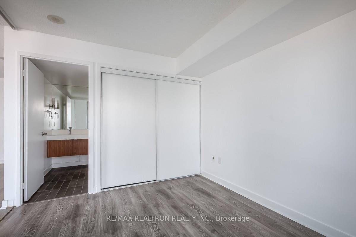 Photo 13 of Unit 4310, 25 Telegram Mews, Toronto, Waterfront Communities — HOMEH