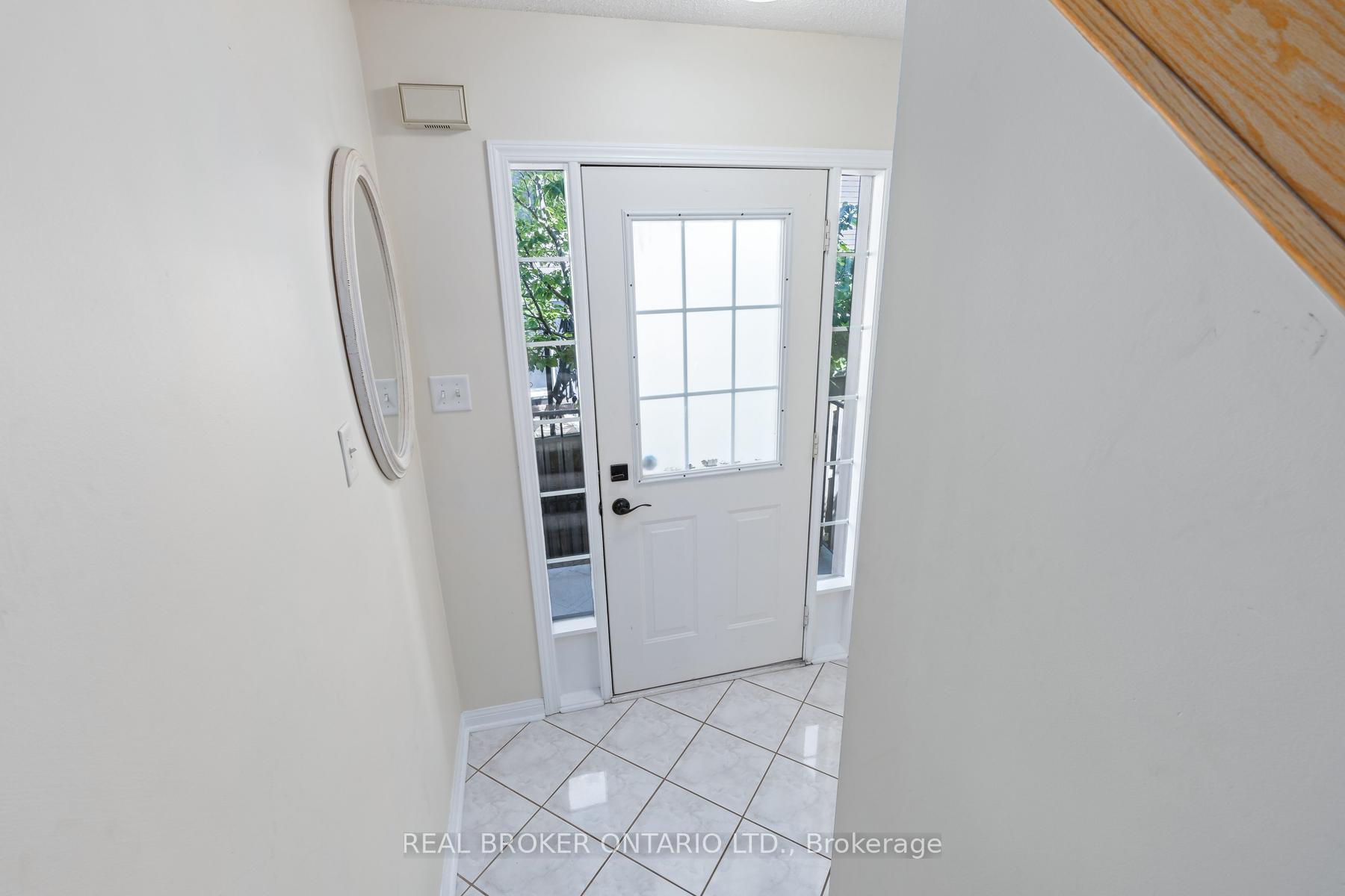 Photo 3 of 59 Seed House Lane, Halton Hills, Georgetown — HOMEH