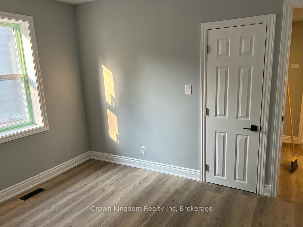 Photo 4 of Unit Main, 35 Homestead Road, Scarborough, West Hill — HOMEH