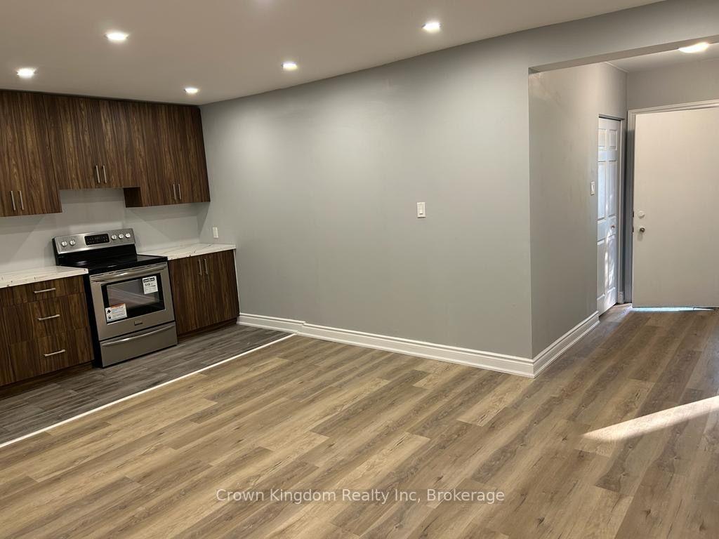 Photo 8 of Unit Main, 35 Homestead Road, Scarborough, West Hill — HOMEH