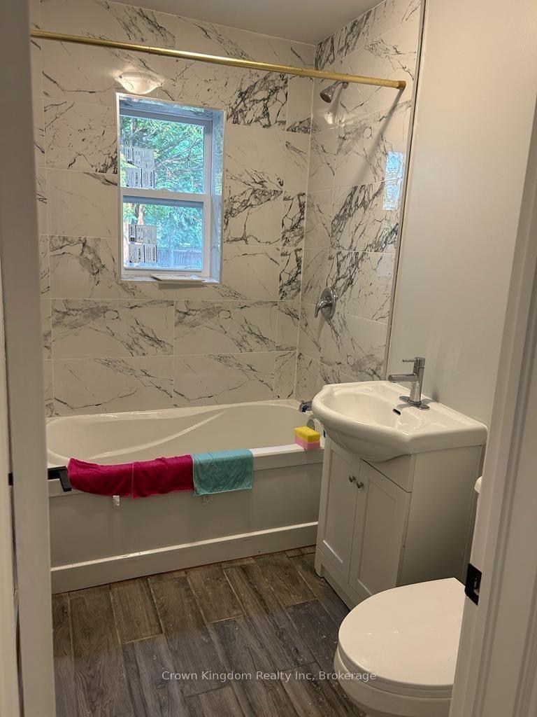 Photo 10 of Unit Main, 35 Homestead Road, Scarborough, West Hill — HOMEH