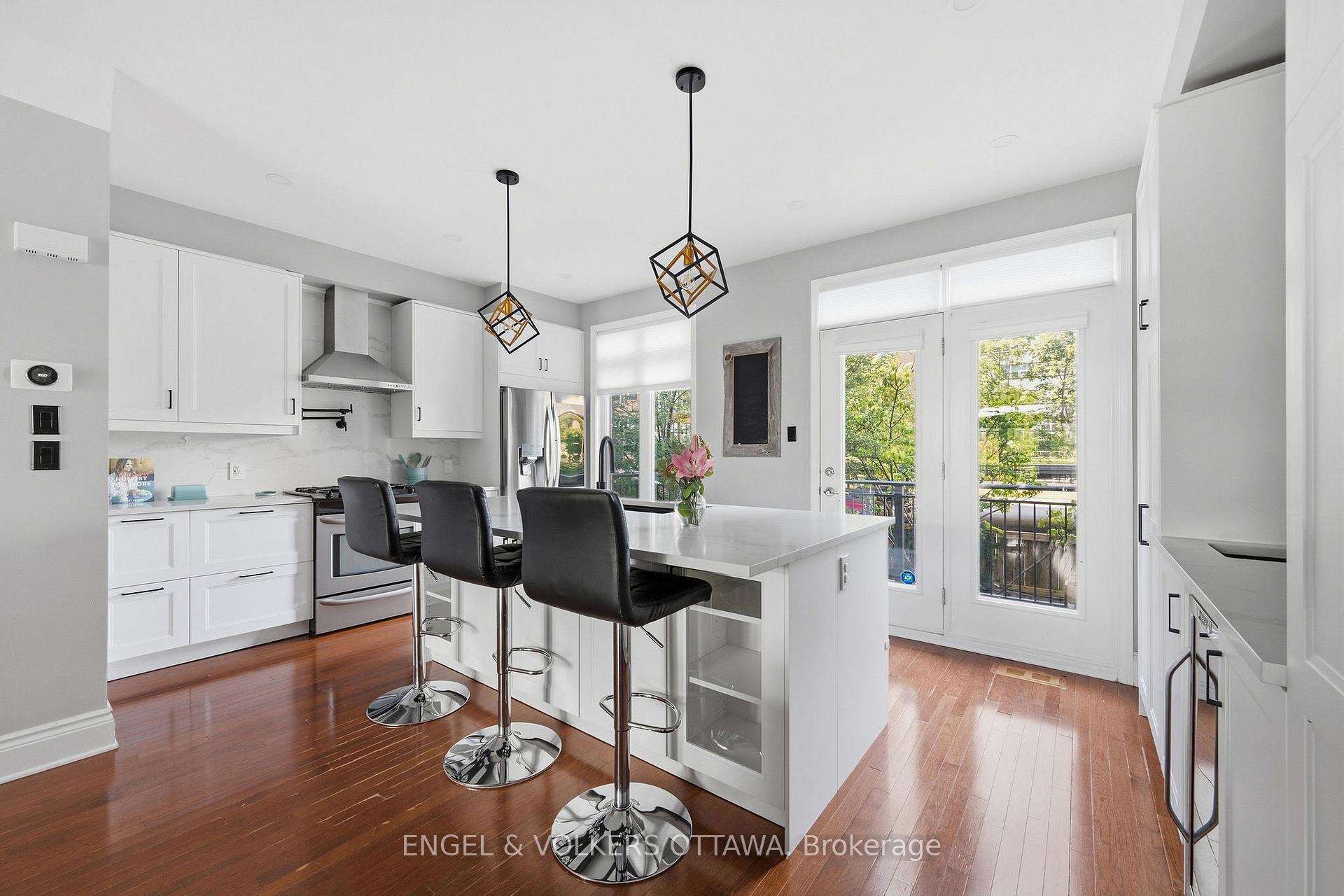 Photo 9 of 412 Berkley Avenue, Ottawa, Westboro West — HOMEH