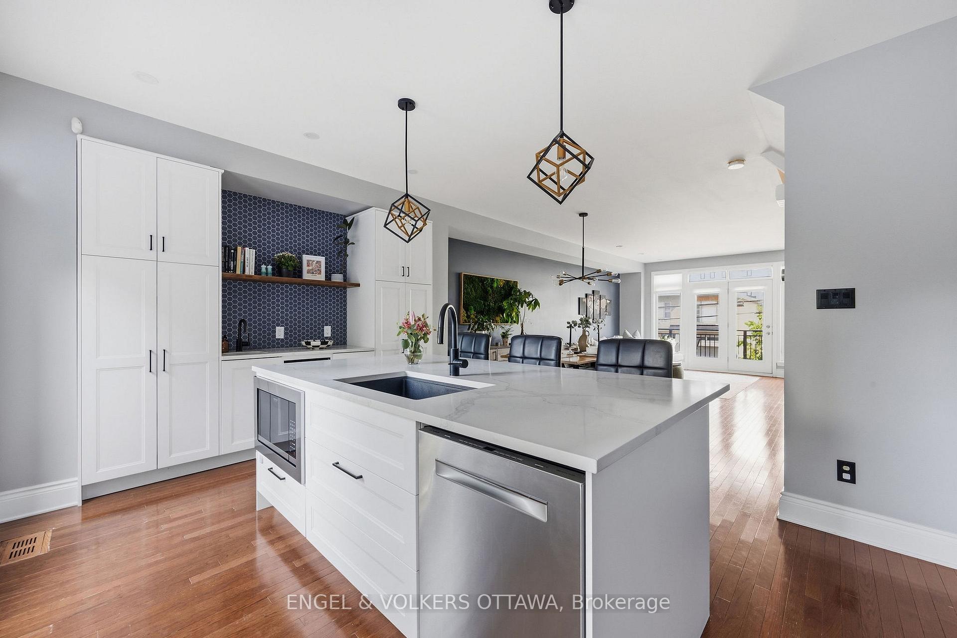 Photo 12 of 412 Berkley Avenue, Ottawa, Westboro West — HOMEH