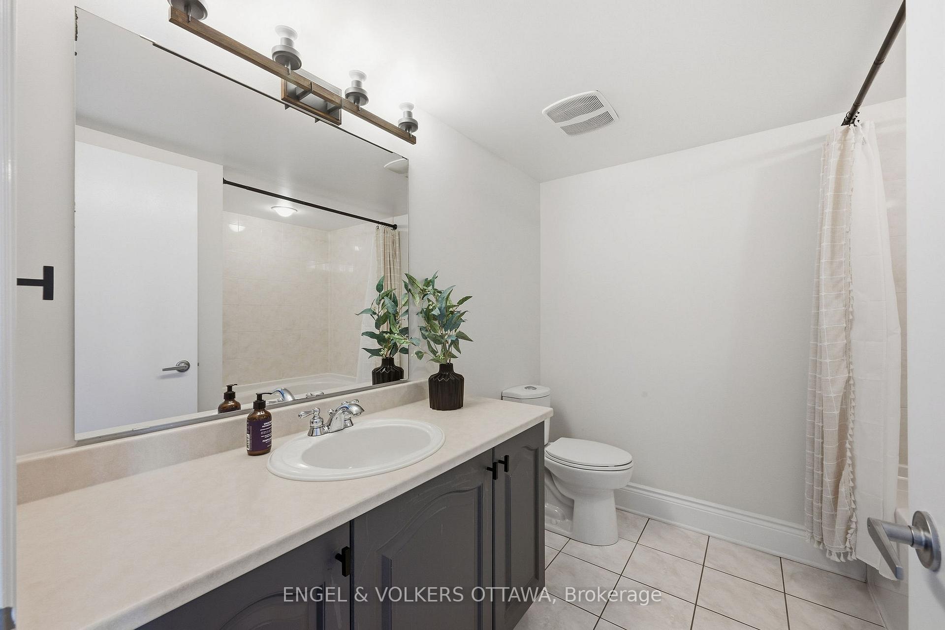 Photo 33 of 412 Berkley Avenue, Ottawa, Westboro West — HOMEH