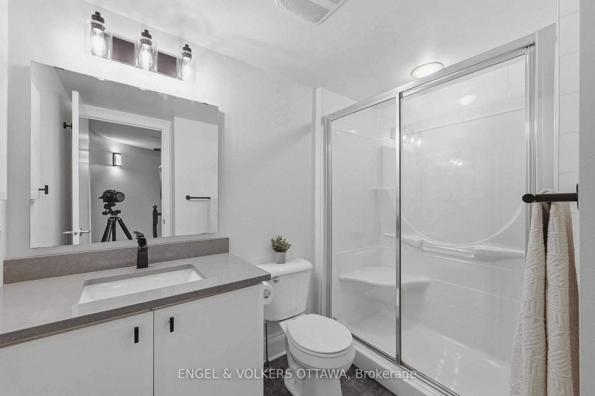 Photo 41 of 412 Berkley Avenue, Ottawa, Westboro West — HOMEH