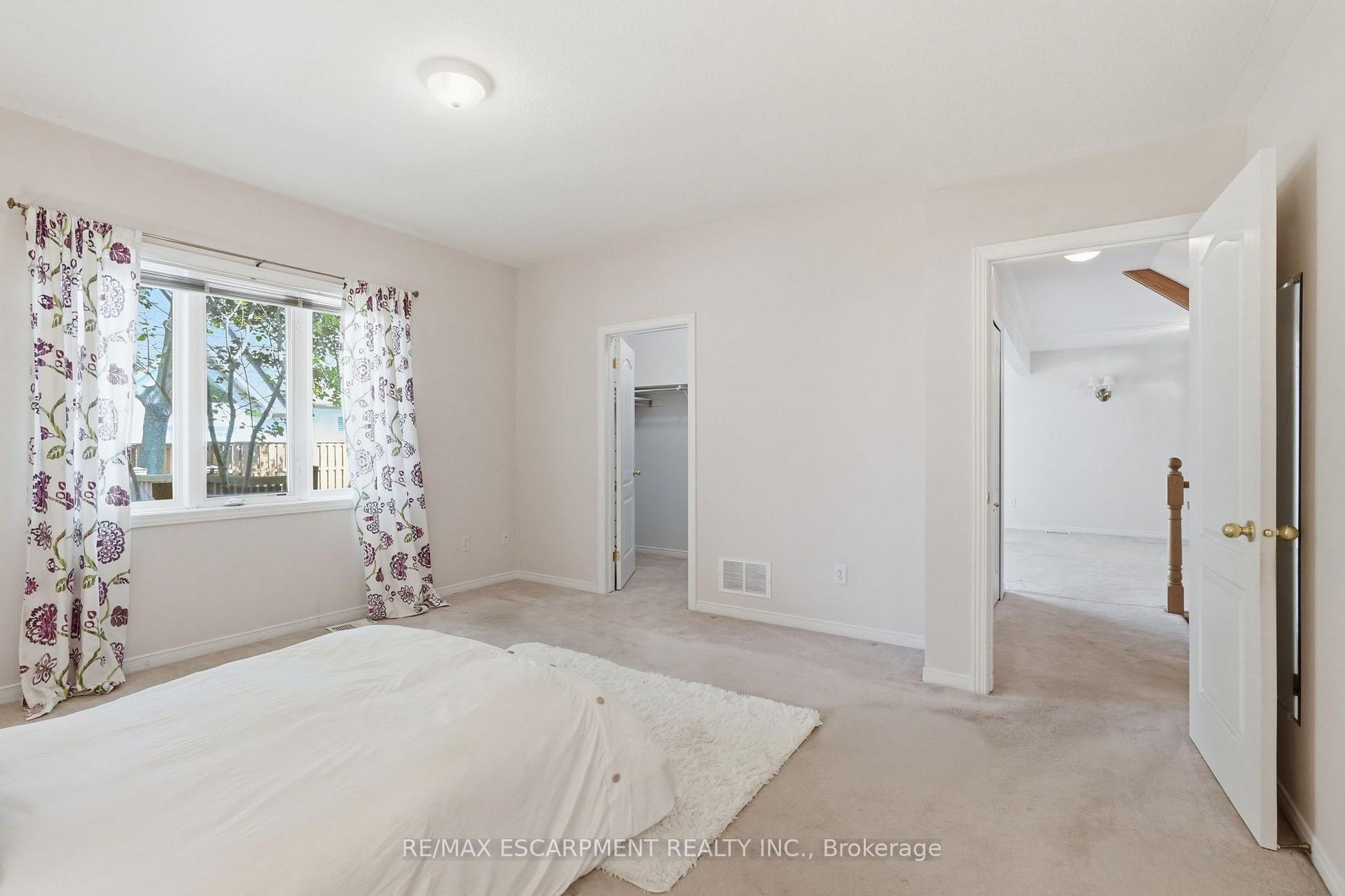 Photo 20 of Unit 41, 212 Stonehenge Drive, Hamilton, Meadowlands — HOMEH
