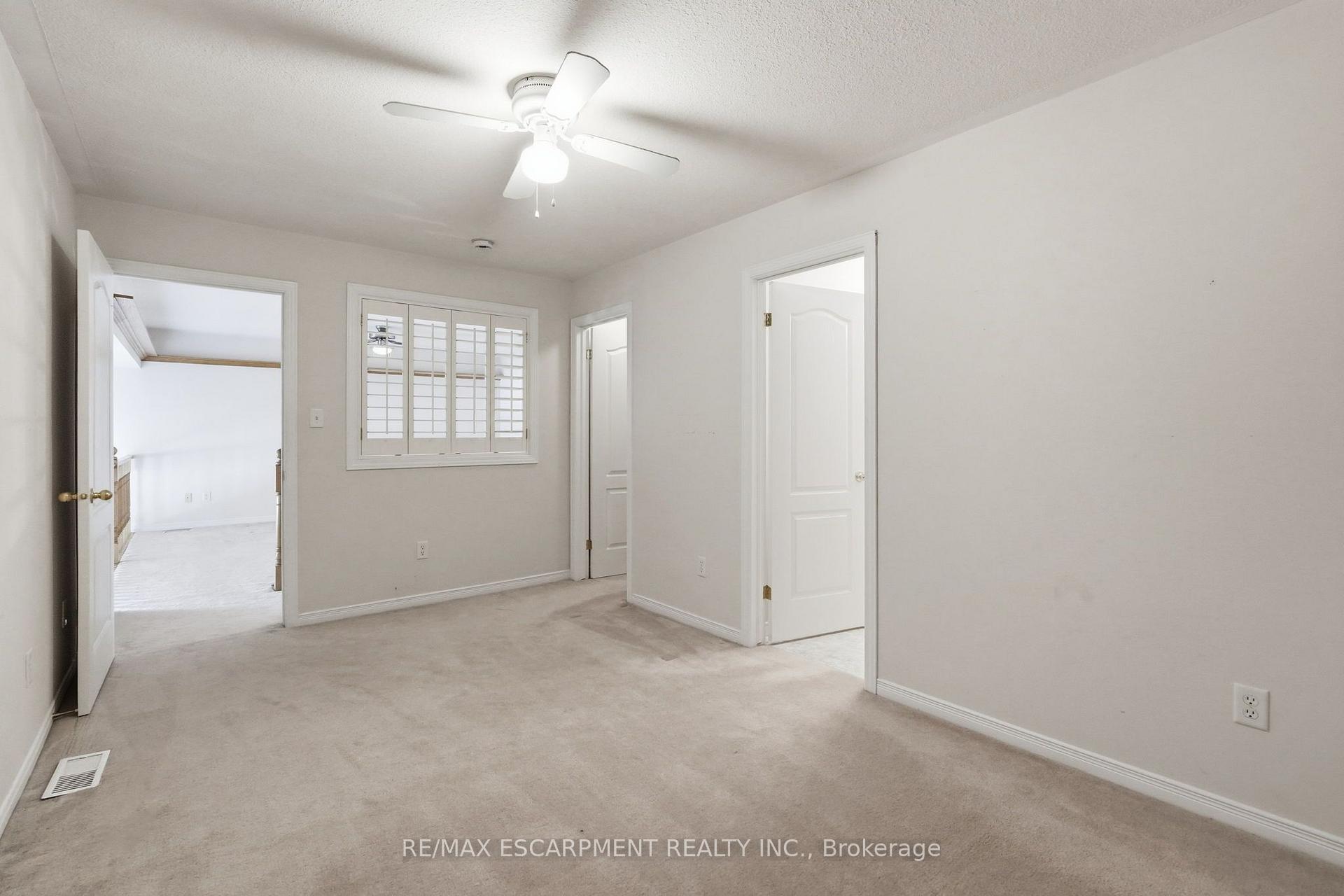 Photo 27 of Unit 41, 212 Stonehenge Drive, Hamilton, Meadowlands — HOMEH