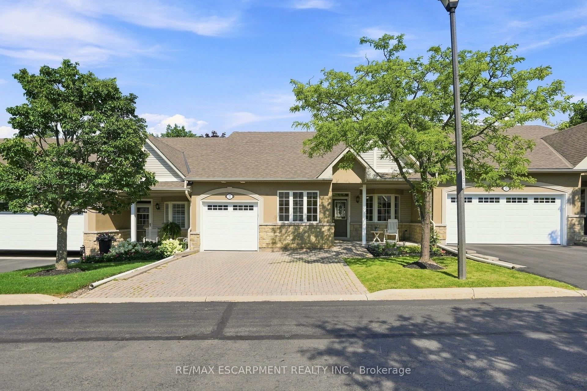 Photo 38 of Unit 41, 212 Stonehenge Drive, Hamilton, Meadowlands — HOMEH