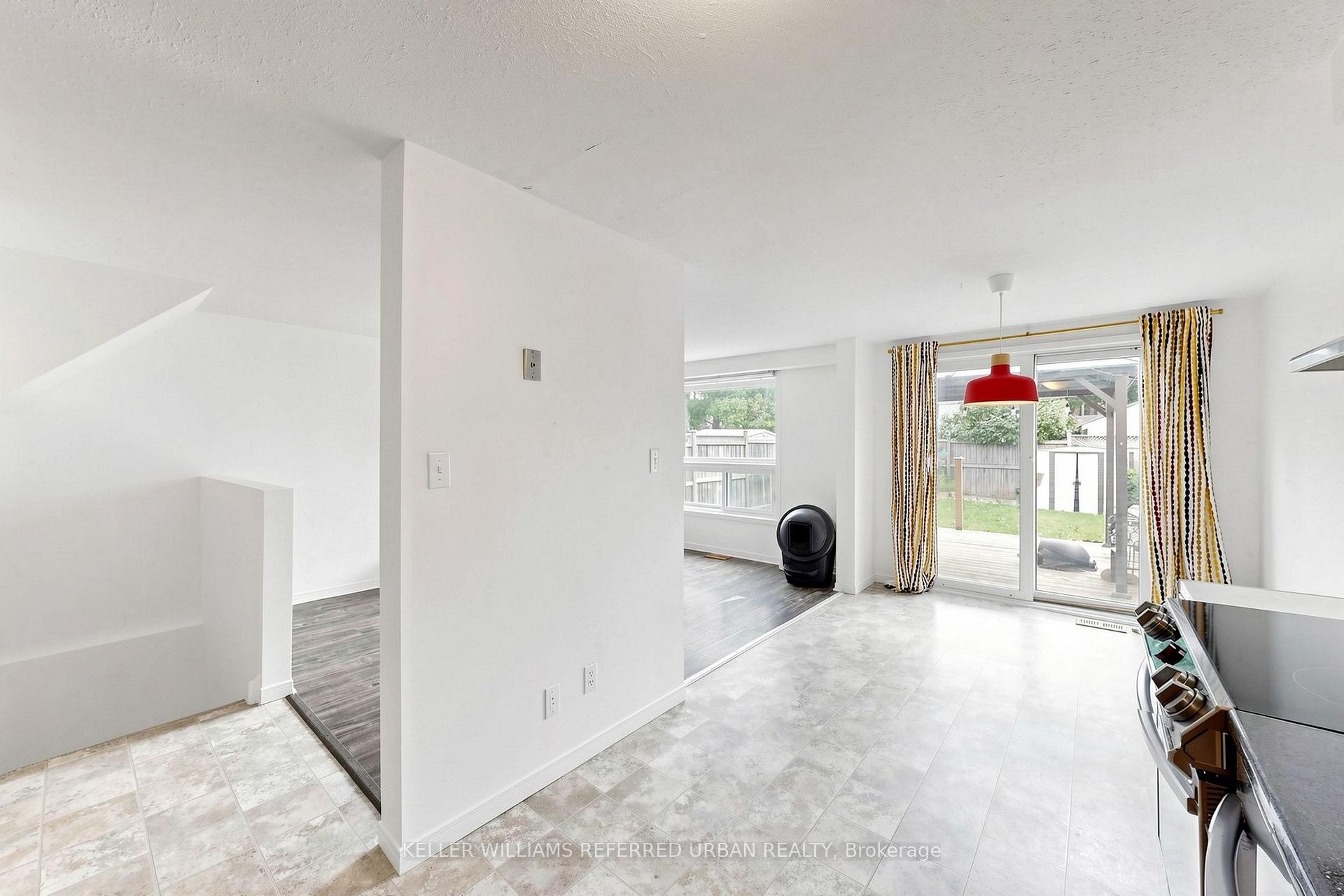 Photo 15 of 38 Activa Avenue, Kitchener, Laurentian Hills — HOMEH