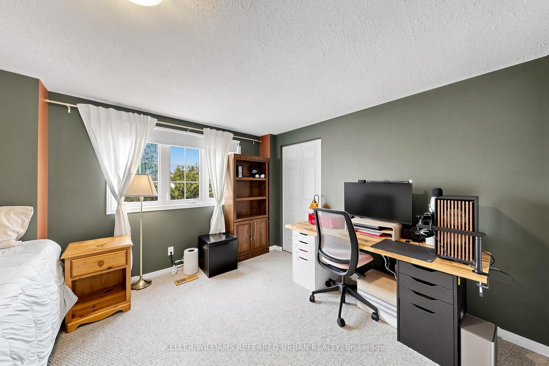 Photo 25 of 38 Activa Avenue, Kitchener, Laurentian Hills — HOMEH