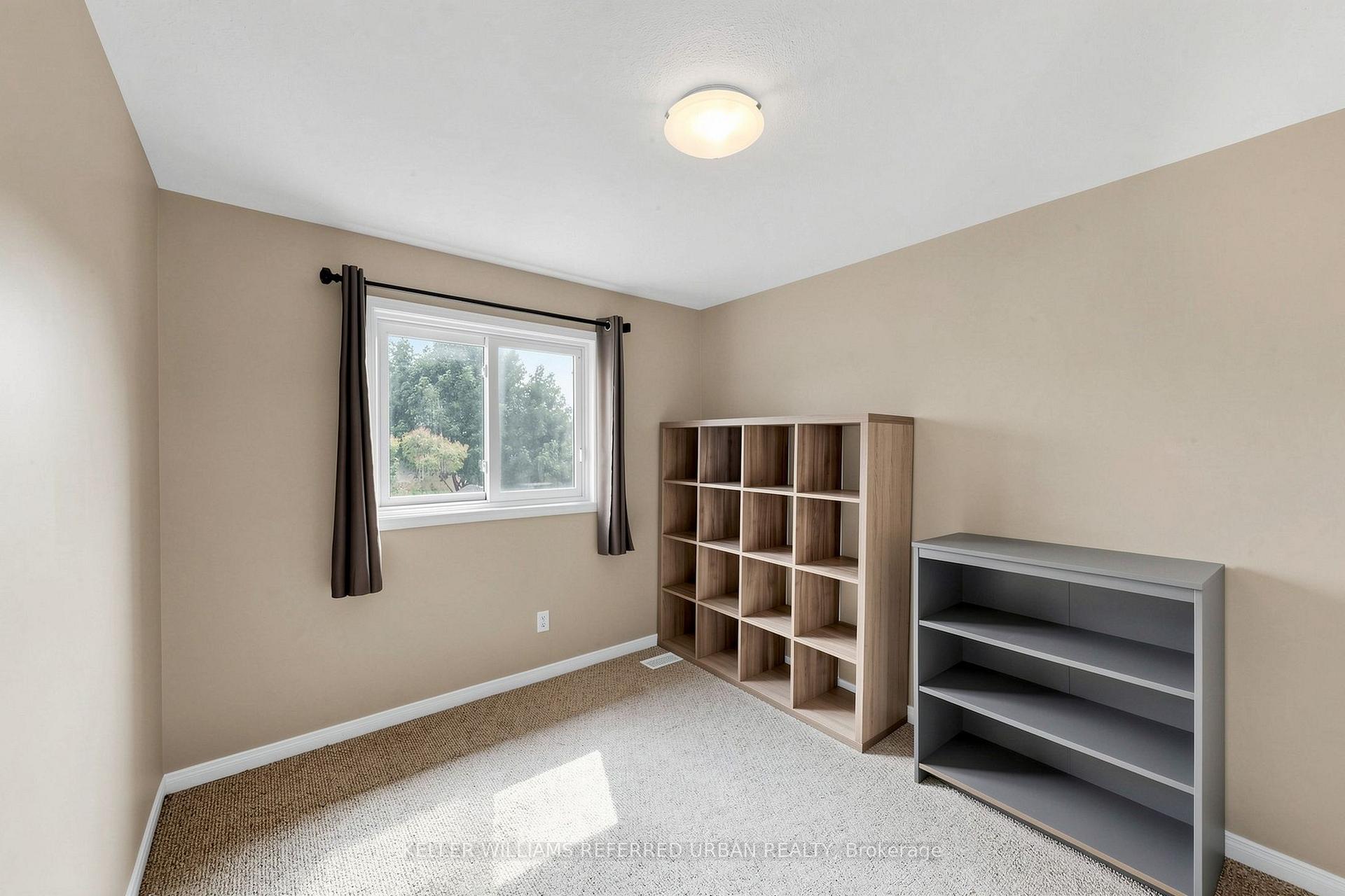 Photo 32 of 38 Activa Avenue, Kitchener, Laurentian Hills — HOMEH