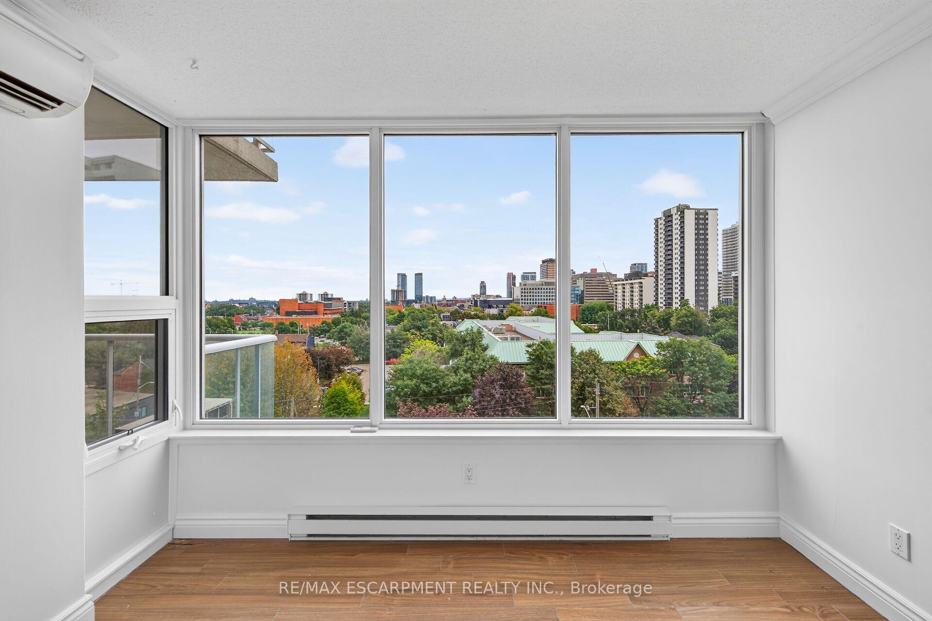 Photo 12 of Unit 808, 75 Queen Street N, Hamilton, Strathcona — HOMEH