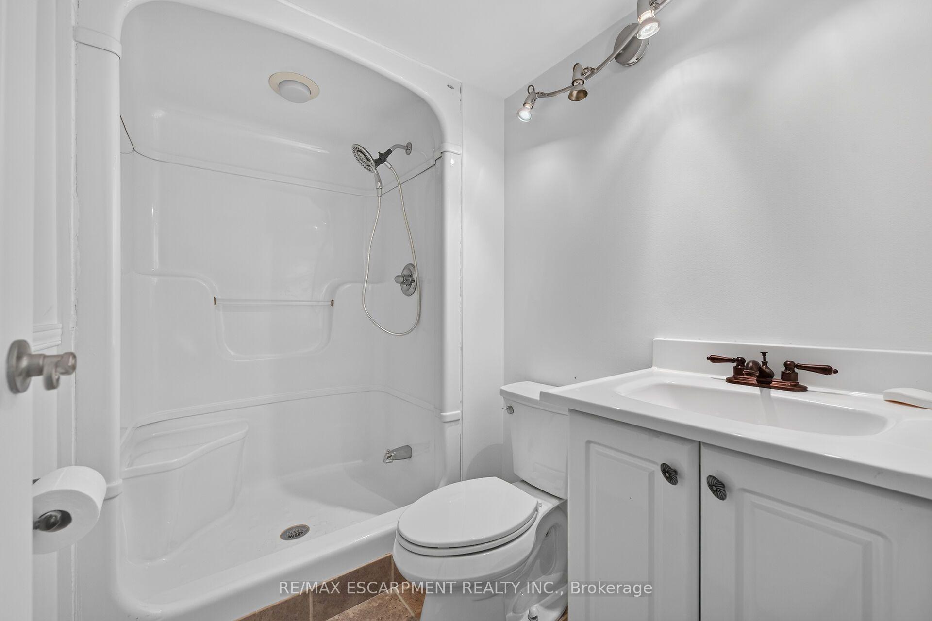 Photo 17 of Unit 808, 75 Queen Street N, Hamilton, Strathcona — HOMEH